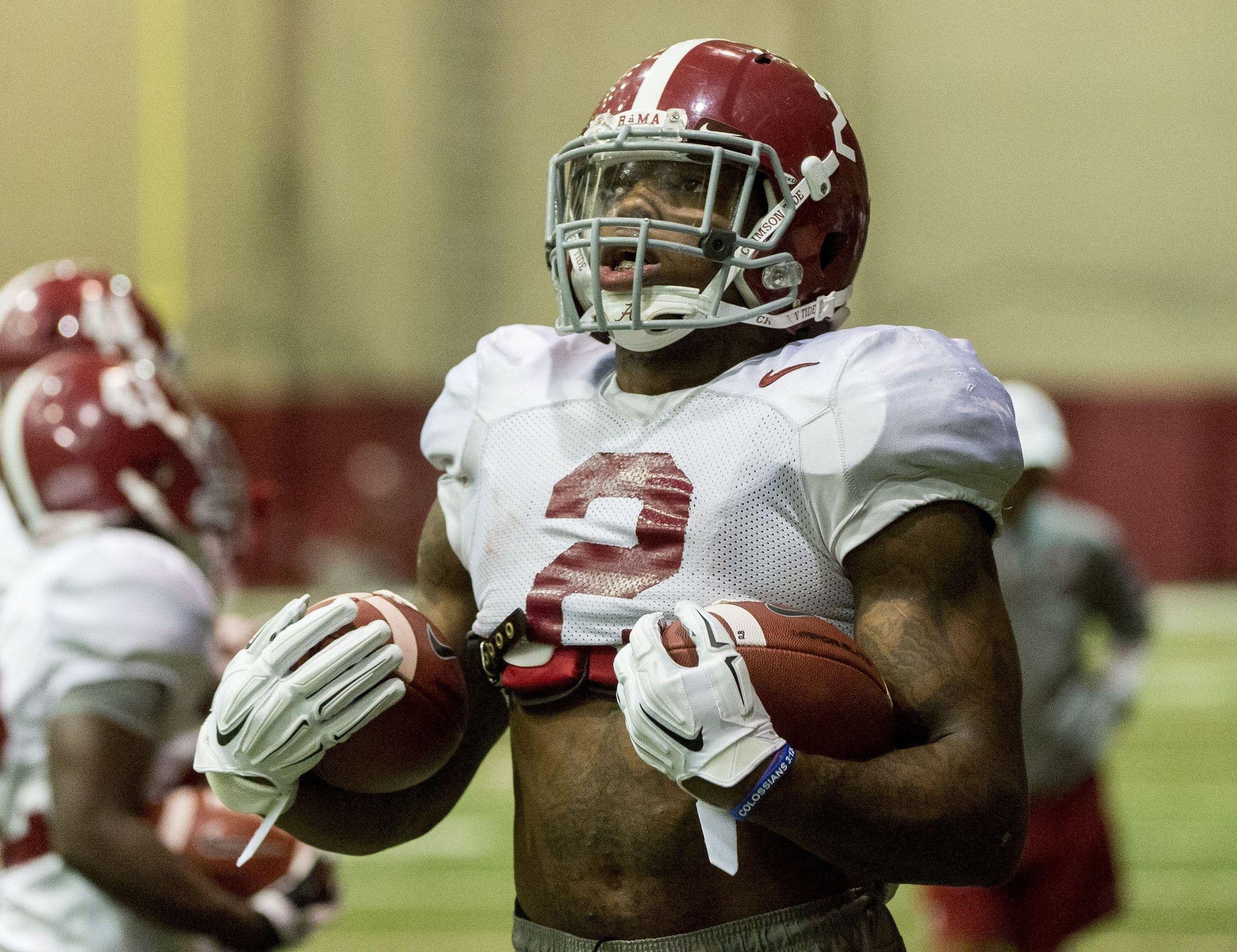 2050x1580 Ct Derrick Henry Alabama Michigan State Spt 1228 20151227 2048, Desktop