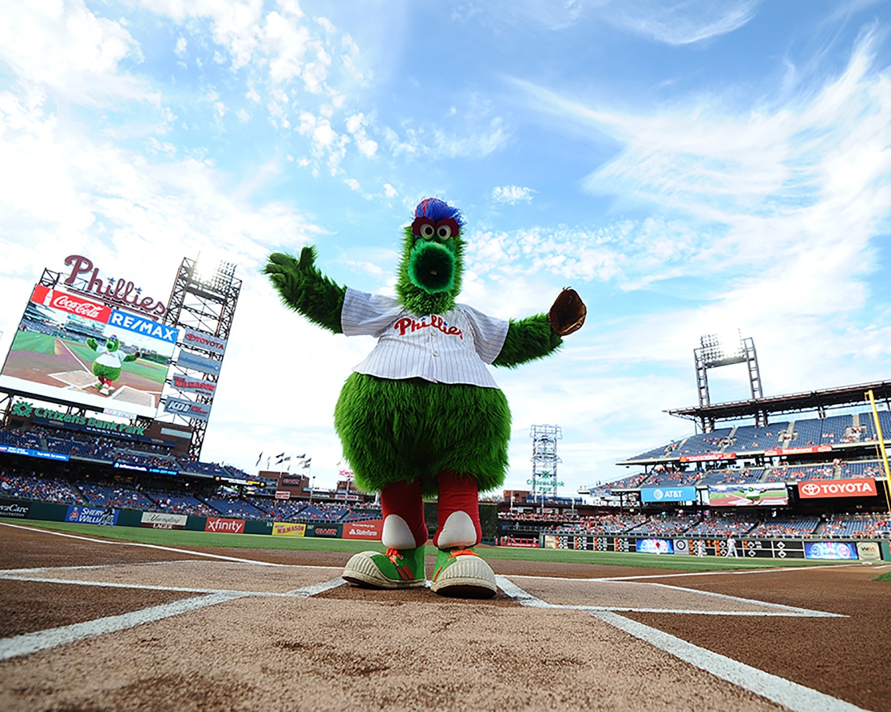 1800x1440 Phillie Phanatic, Desktop