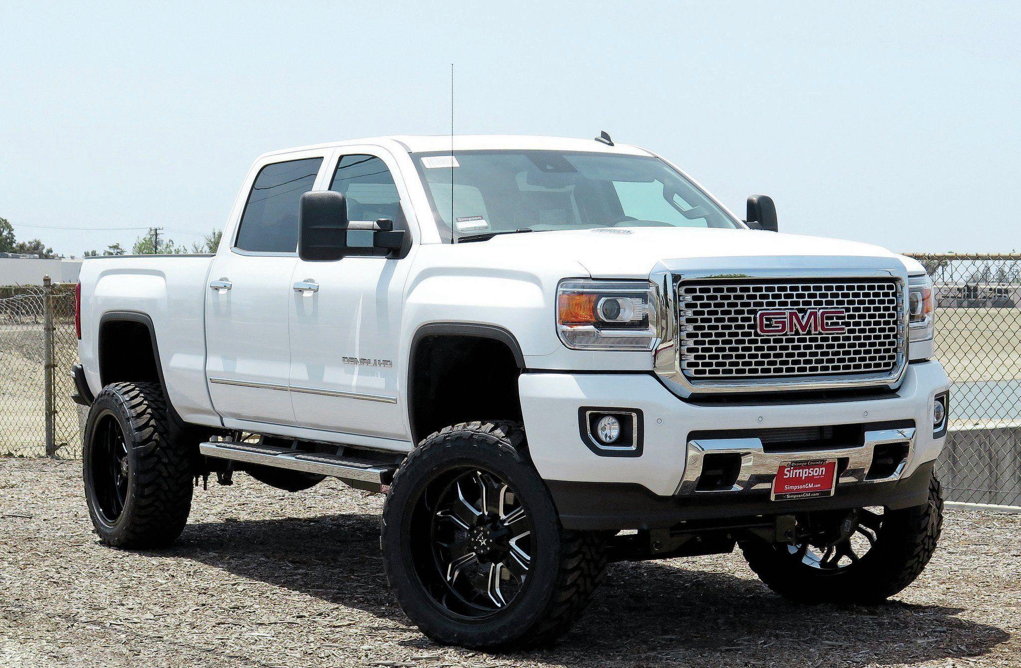 2050x1340 GMC Sierra 2500HD CST Suspension 8 Inch Lift Install, Desktop