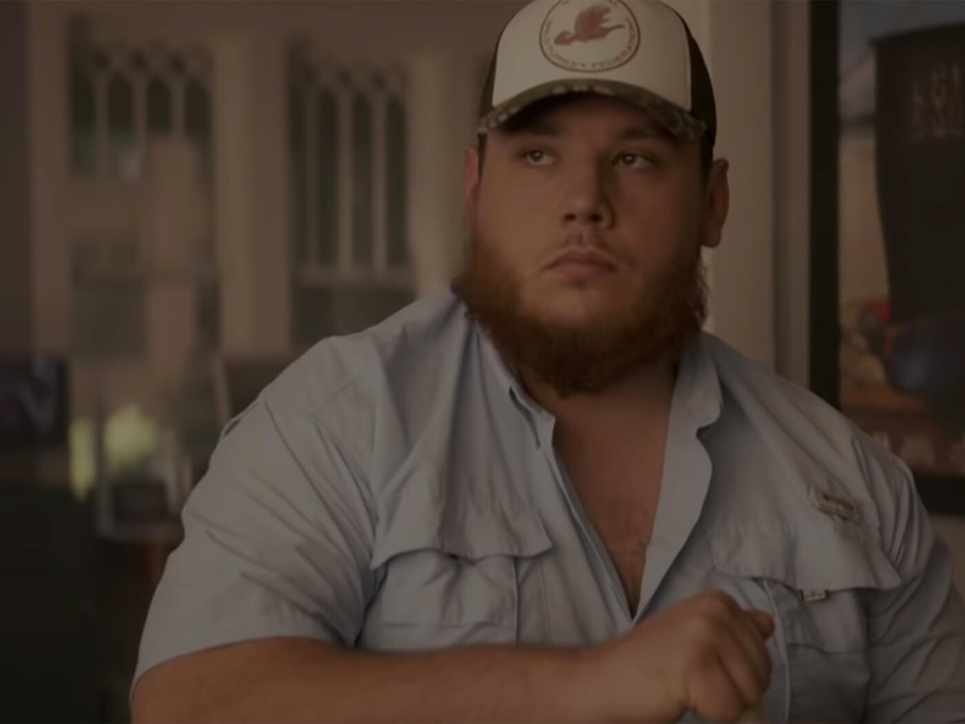 1400x1050 Luke Combs debuts “Every Little Bit Helps” on Facebook, Desktop