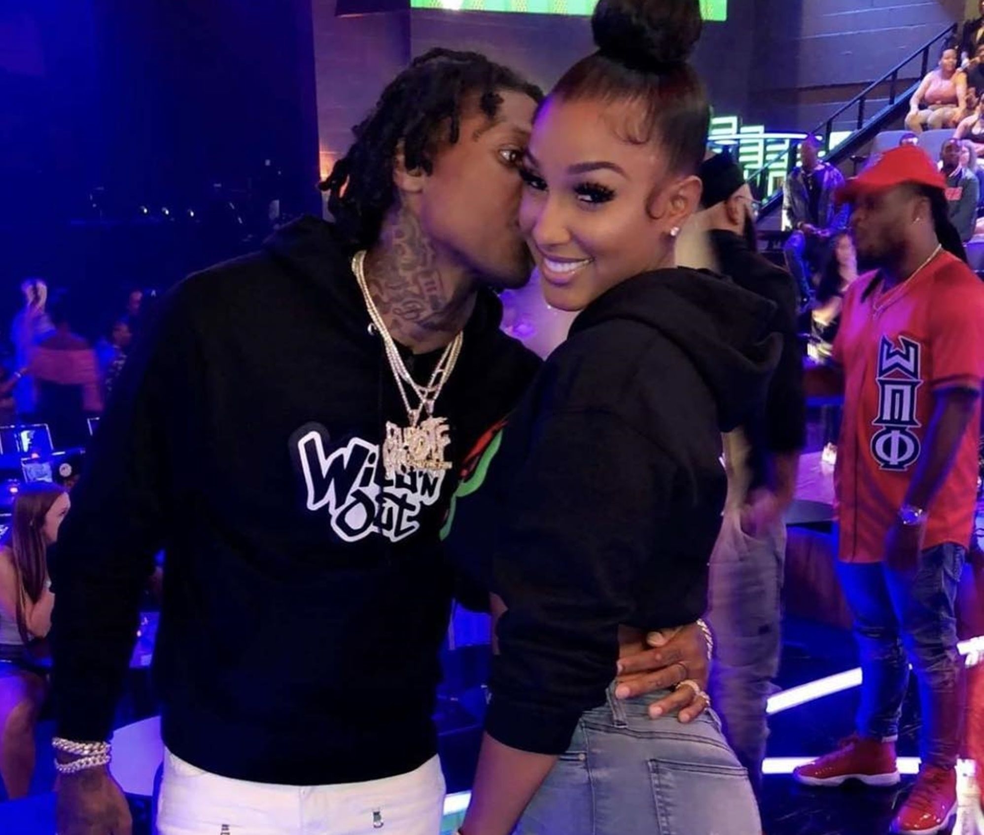 2000x1700 Lil Durk Kisses Bernice Burgos In Viral Photo With His Pregnant Lady India Royale At Home - Was The Tender M. Lil durk, Celebs go dating, Trending celebrity news, Desktop