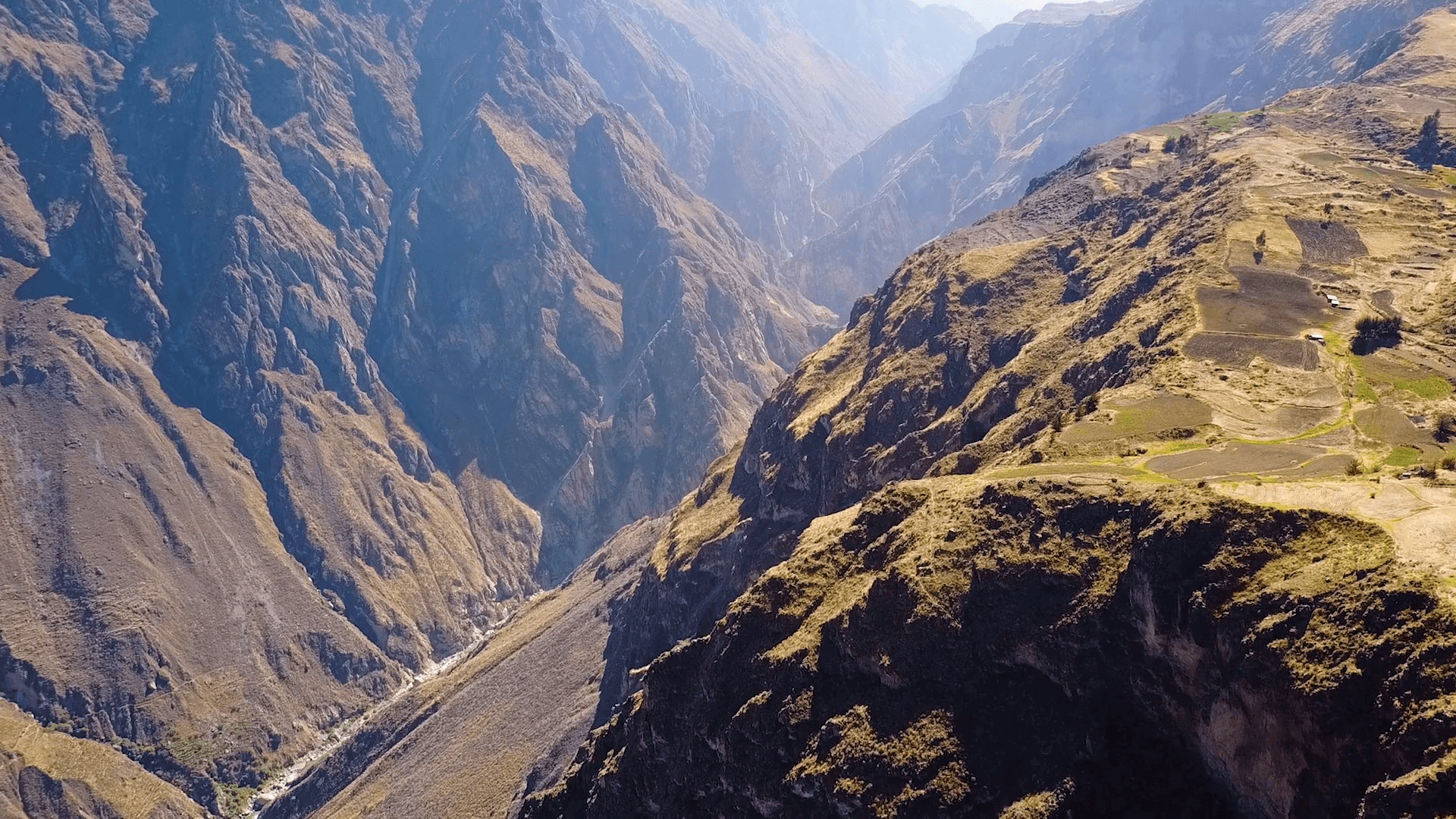 1920x1080 Drone aerial flying sideways over the massive Colca Canyon valley, Desktop