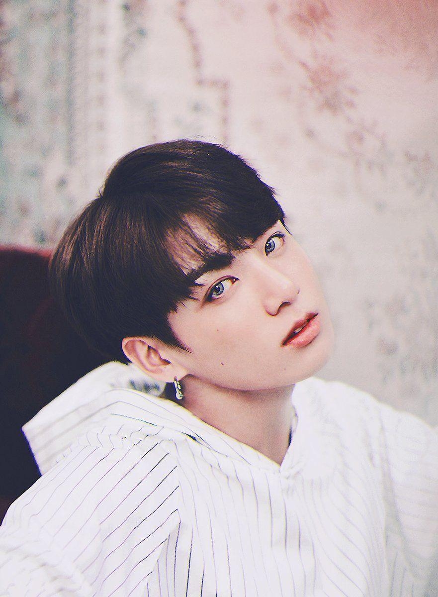 890x1200 CB. ทวิตเตอร์. Jungkook. BTS, Kpop, Phone