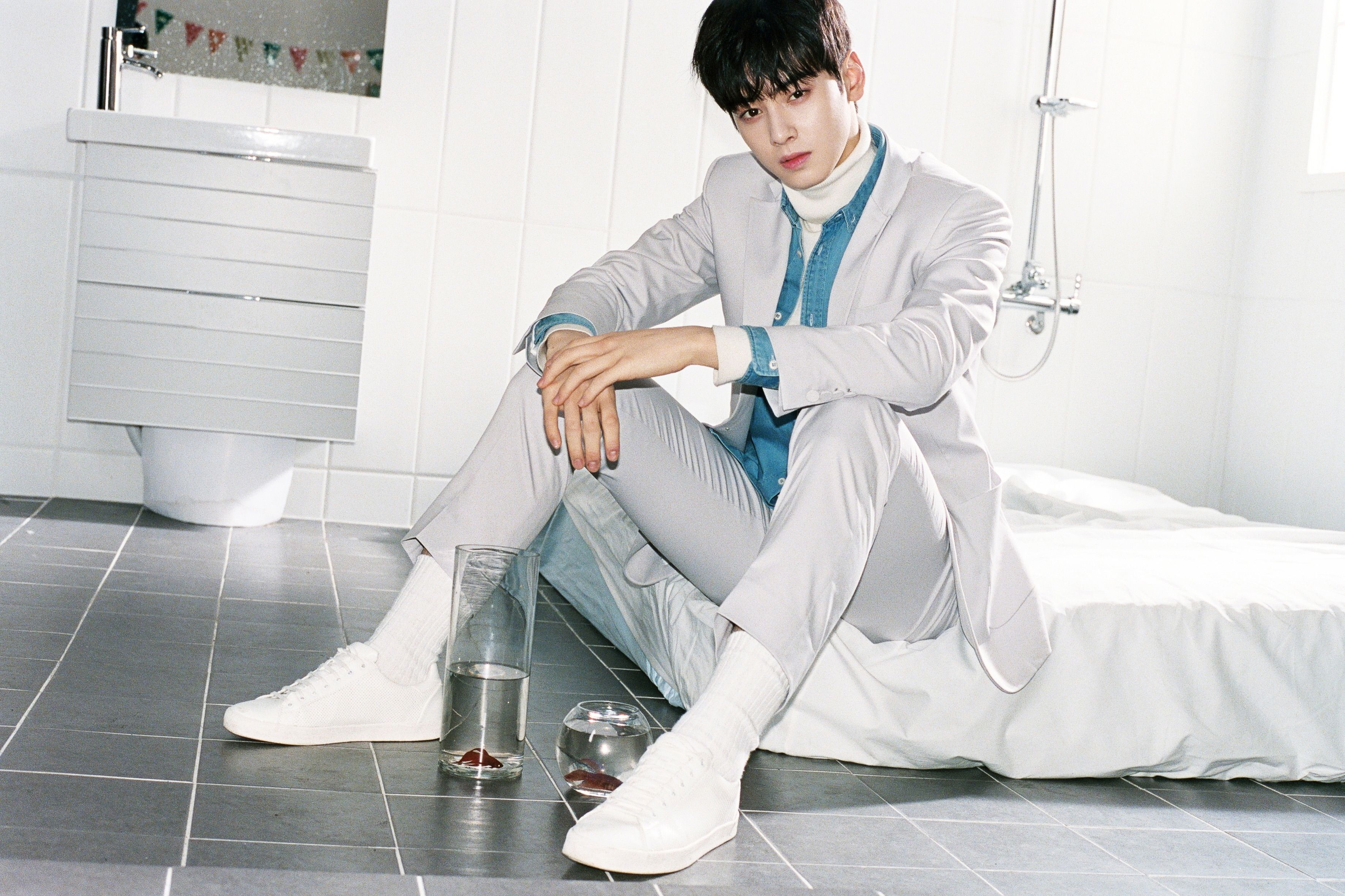 3690x2460 astro wallpaper, sitting, leg, footwear, costume, uniform, taekkyeon, shoe, Desktop