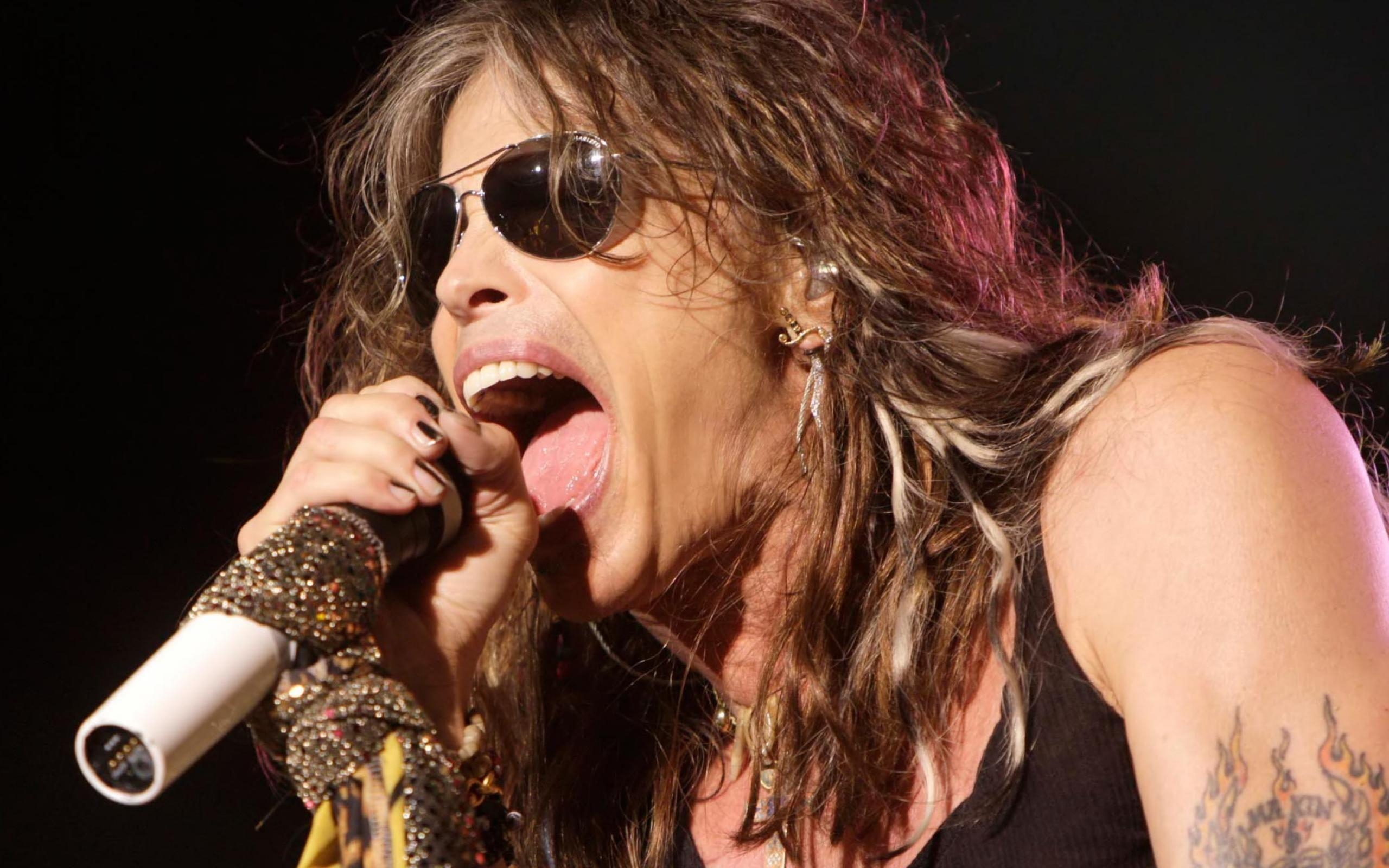 2560x1600 Awesome Steven Tyler Wall. Steven Tyler Wallpaper, Desktop