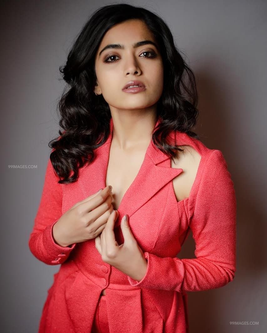 860x1070 Rashmika Mandanna Beautiful HD Photo & Mobile Wallpaper, Phone