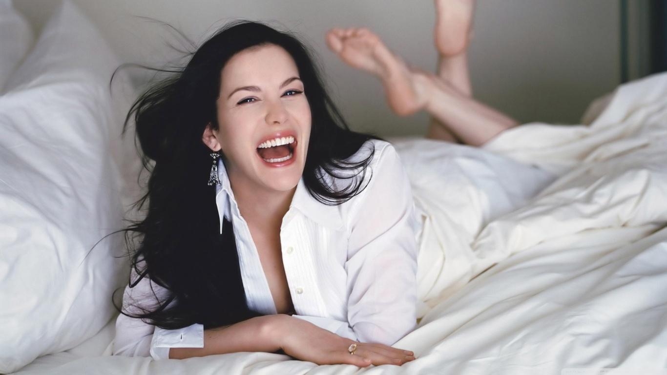 1370x770 Liv Tyler ❤ 4K HD Desktop Wallpaper for 4K Ultra HD TV • Wide, Desktop