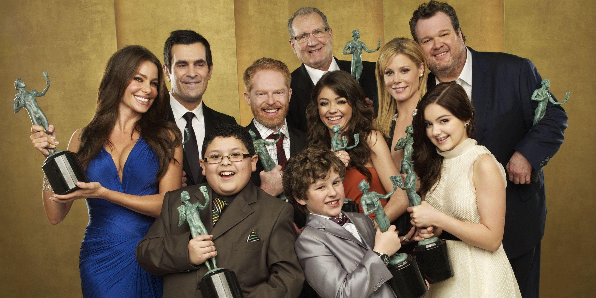 2000x1000 400x300px Modern Family 101.23 KB, Dual Screen