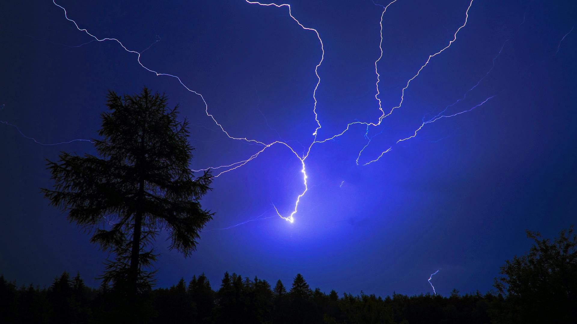 1920x1080 Thunderstorm Live Wallpaper, Desktop