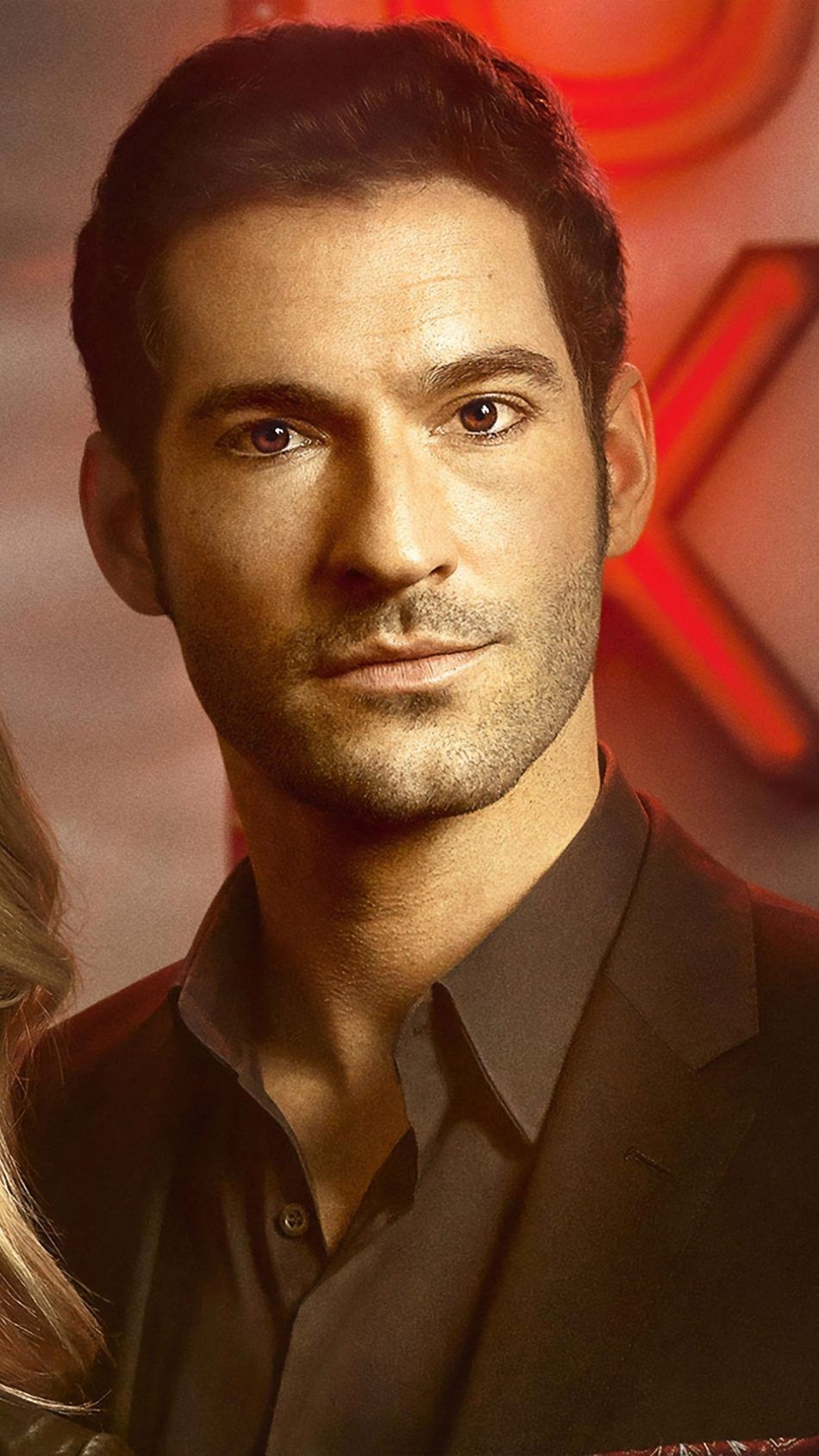 950x1690 Tom Ellis In Lucifer Season 4. Tom ellis, Tom ellis lucifer, Phone