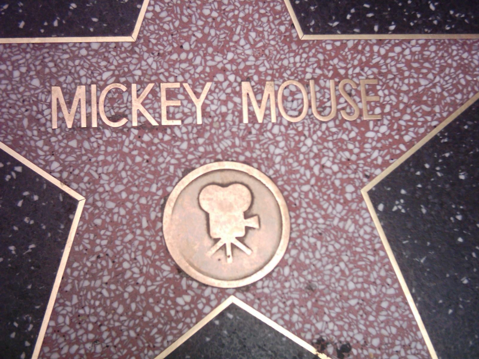 1600x1200 Mickey Mouse star in Walk of, Desktop