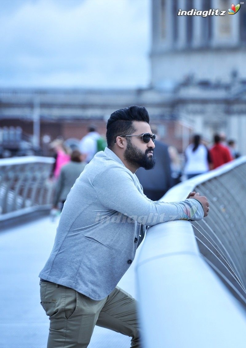 800x1140 Nannaku Prematho Photo Movies photo, image, gallery, stills, clips, Phone