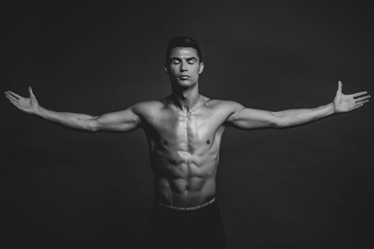 1200x800 Cristiano Ronaldo Hot Shirtless Pics Are a Treat to the Sore Eyes, Desktop