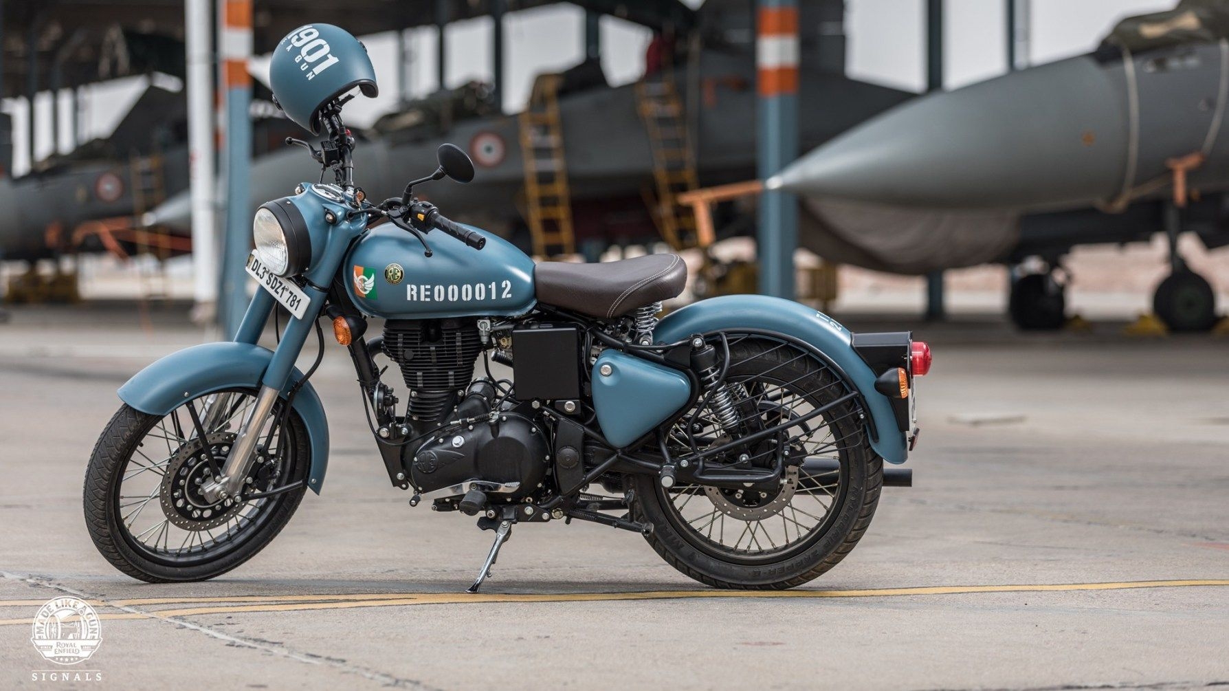 1790x1010 Royal Enfield Airborne Blue, Desktop