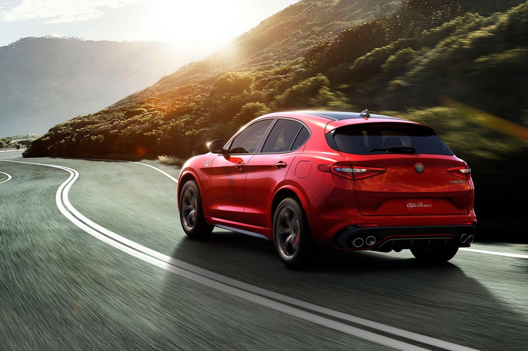 1700x1140 New Alfa Romeo Stelvio Quadrifoglio SUV revealed: latest news, Desktop