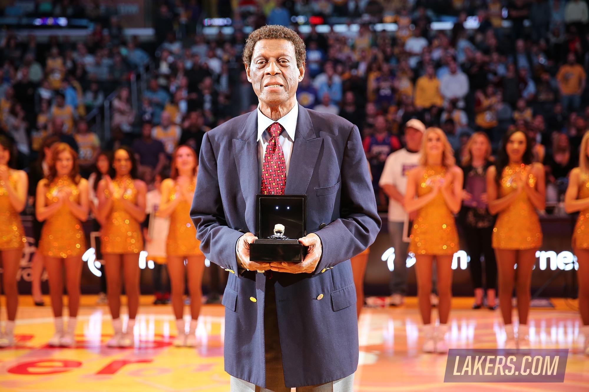 2000x1340 Lakers Celebrate Elgin Baylor's 80th Birthday. Los Angeles Lakers, Desktop