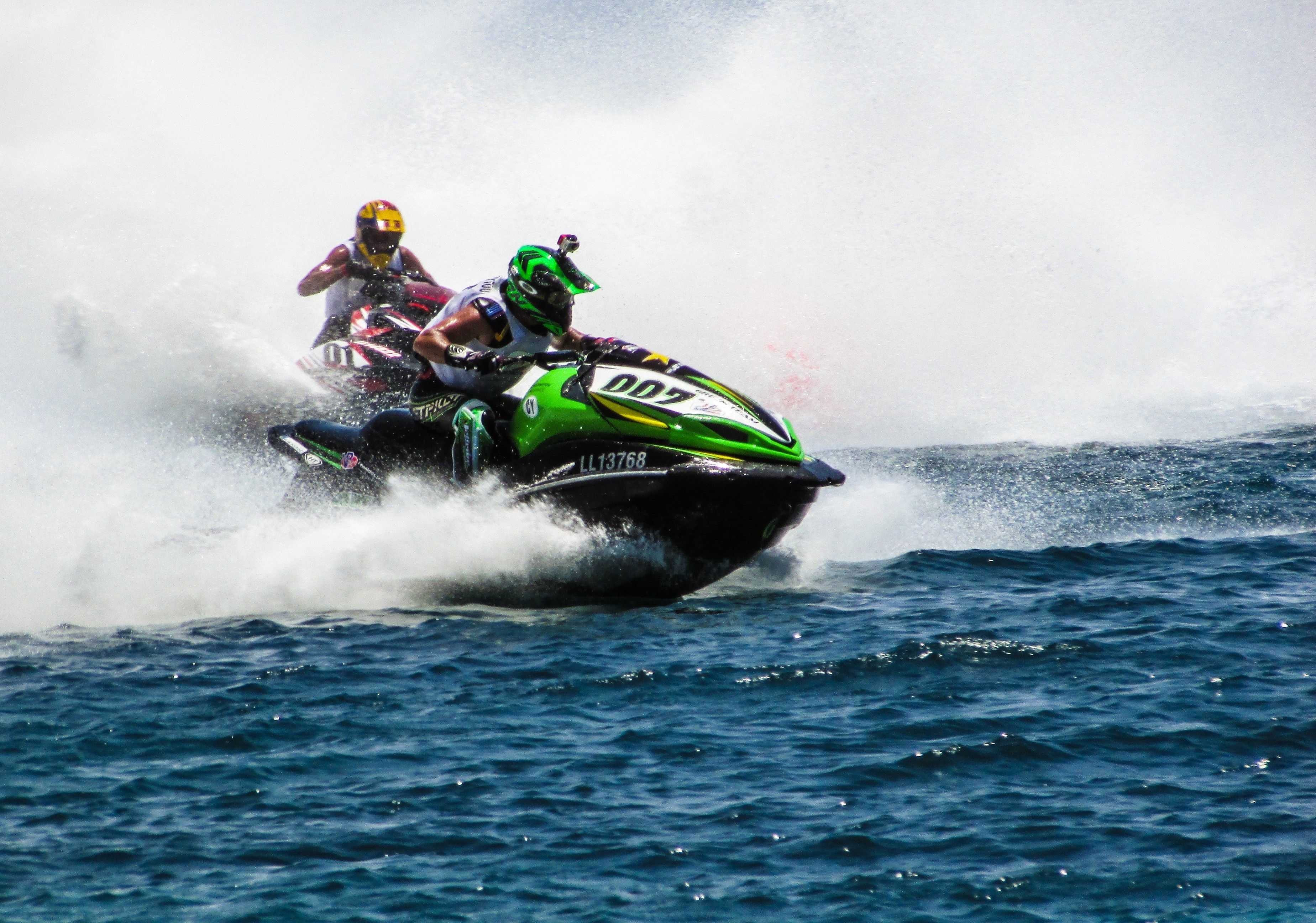 3700x2600 green white and black watercraft free image, Desktop