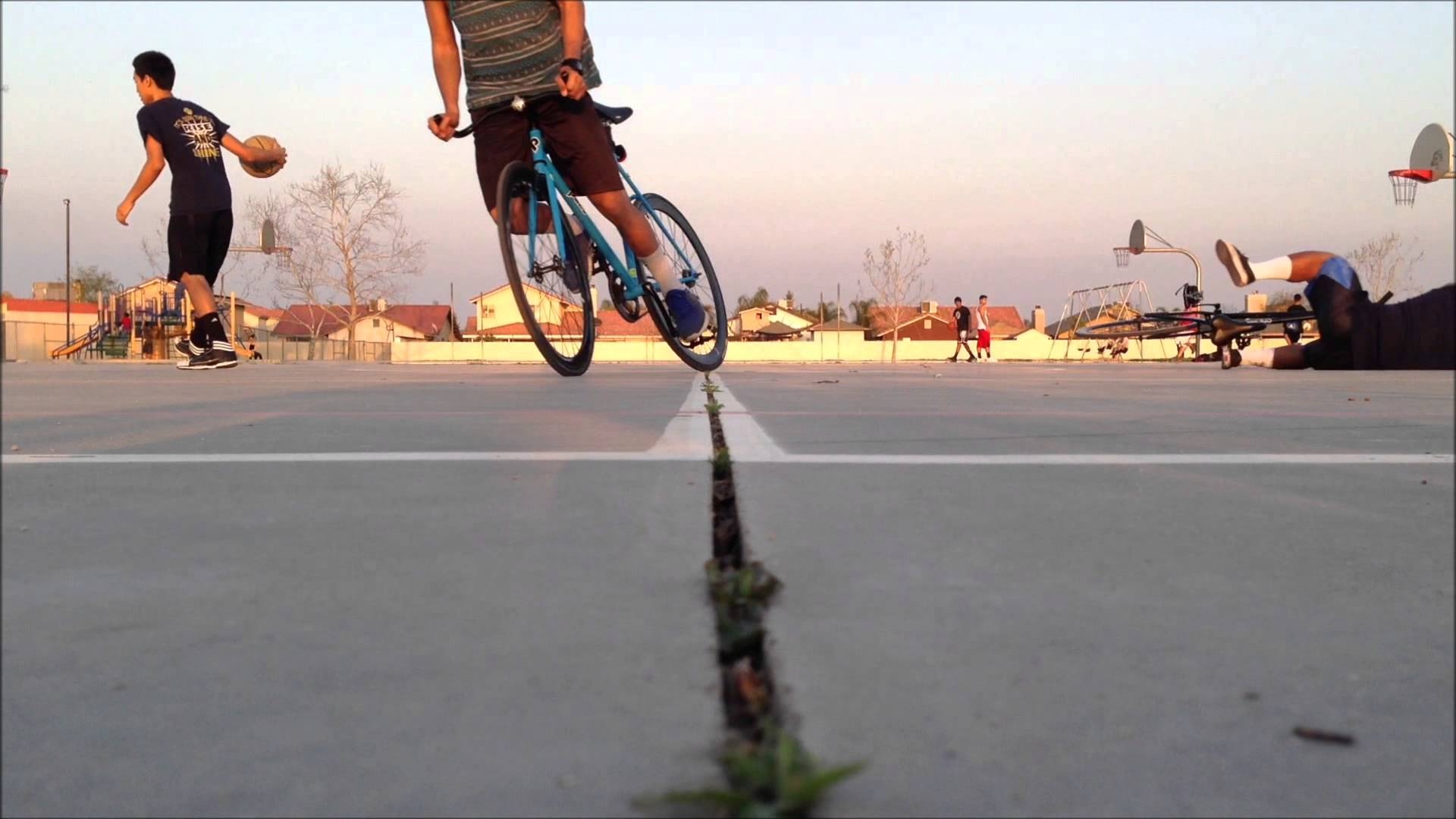 1920x1080 FAIL SKIDDING on FIXIE BIKE, Desktop