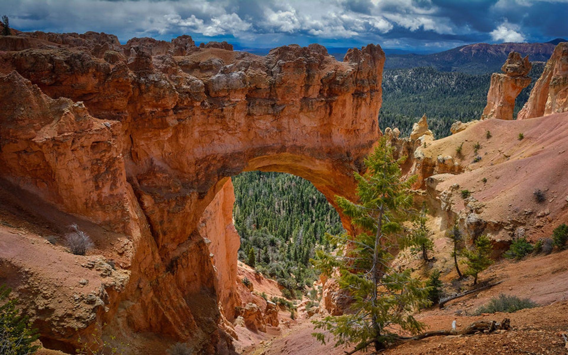 1920x1200 Natural Rock Bridge Bryce Canyon National Park Utah Wallpaper, Desktop