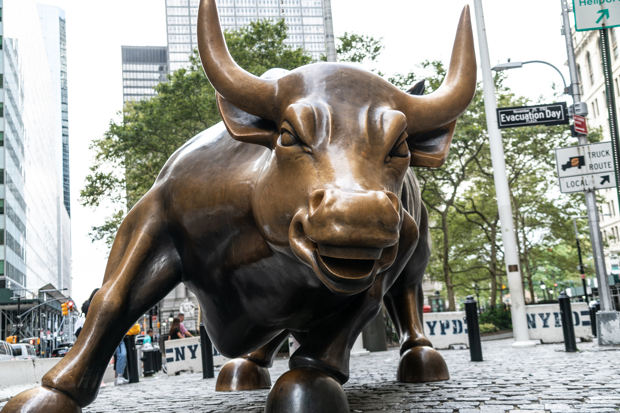 2500x1670 Wall Street Bull Stock Market Wallpaper, Desktop