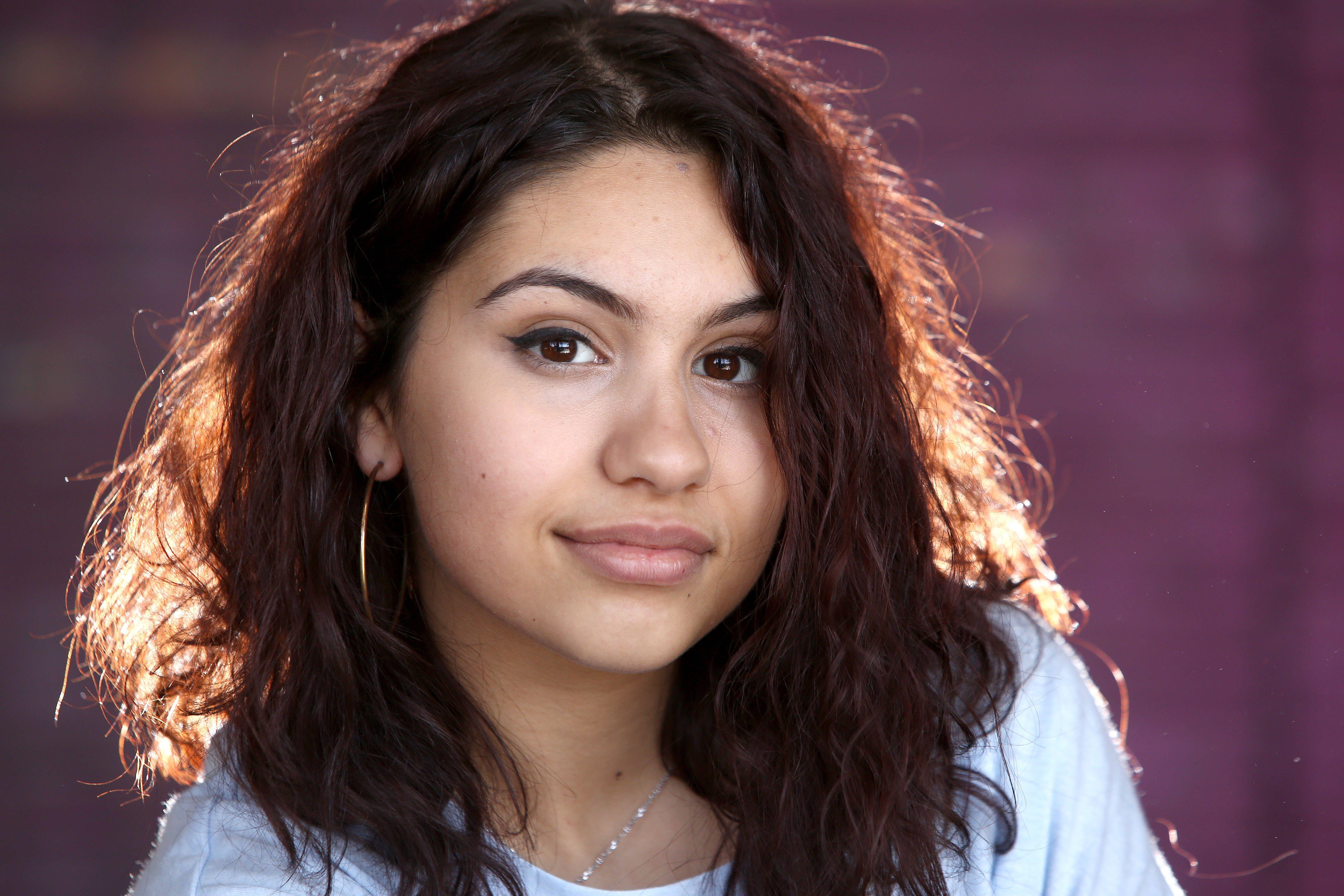 5760x3840 J 14 Interviews Alessia Cara At 5th Annual VH1 Streamy Awards, Desktop