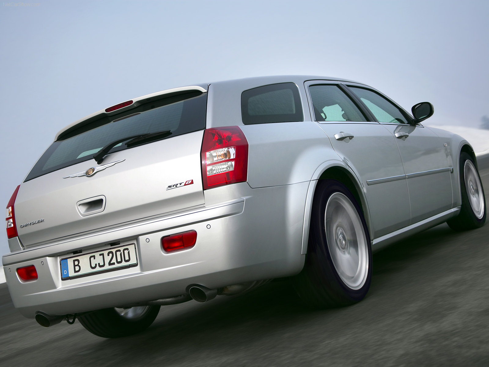 1600x1200 Chrysler 300C SRT 8 Picture, Desktop