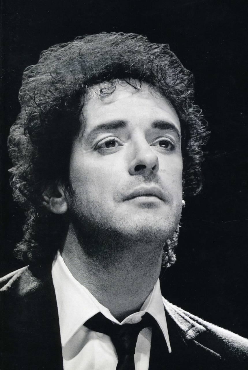 860x1280 Gustavo Cerati Wallpaper, Phone