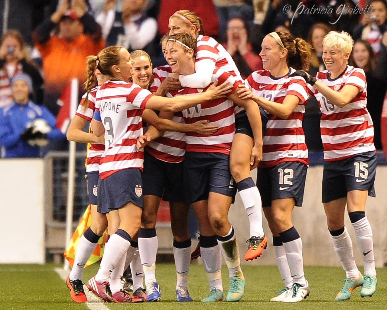 1280x1030 US Women's Soccer Wallpaper, Desktop