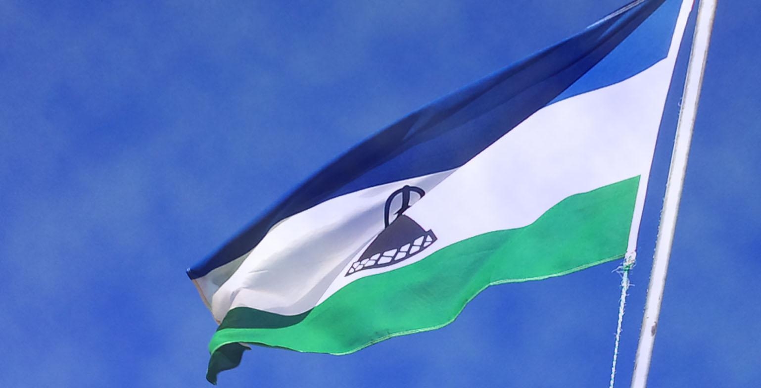 1540x790 Graafix!: Flag of Lesotho, Desktop