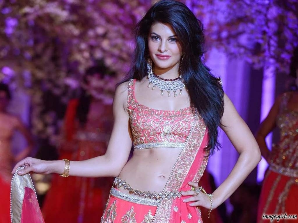 1030x770 Jacqueline Fernandez Hot Photo At Fashion Show, Desktop