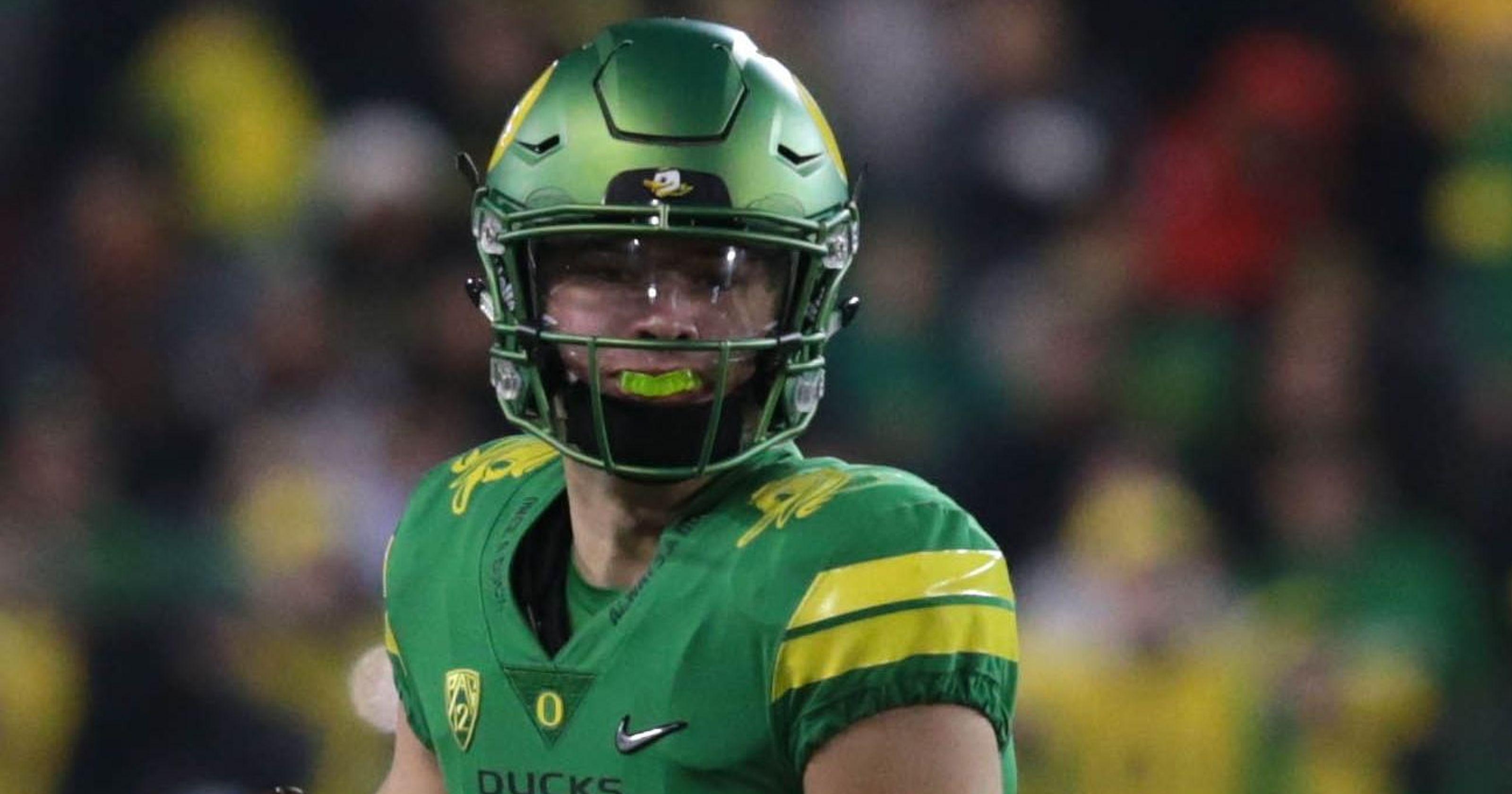 3200x1680 Expect Oregon Ducks to easily win the Las Vegas Bowl, Desktop