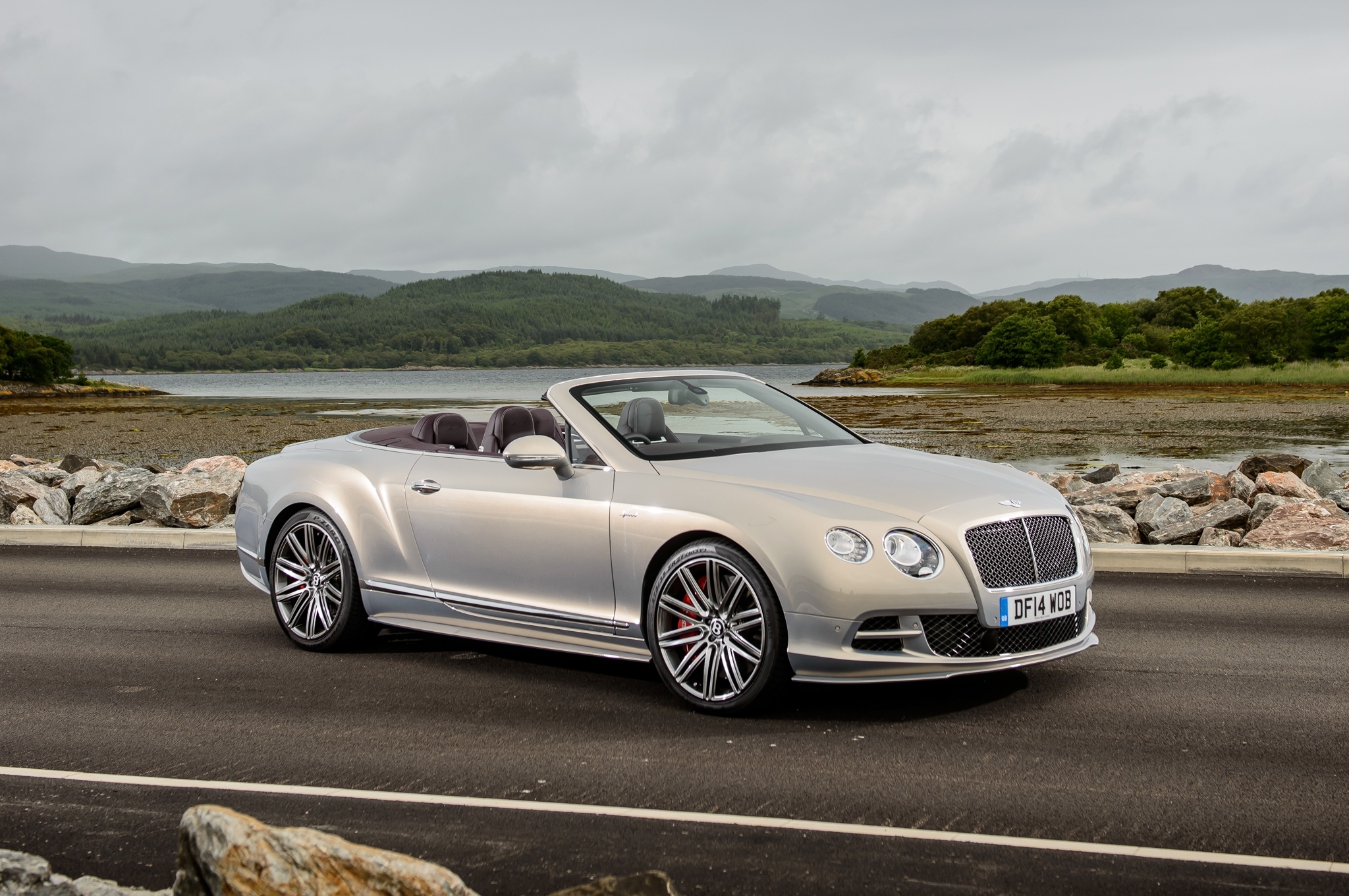 2050x1360 Bentley Continental GT Convertible, Desktop