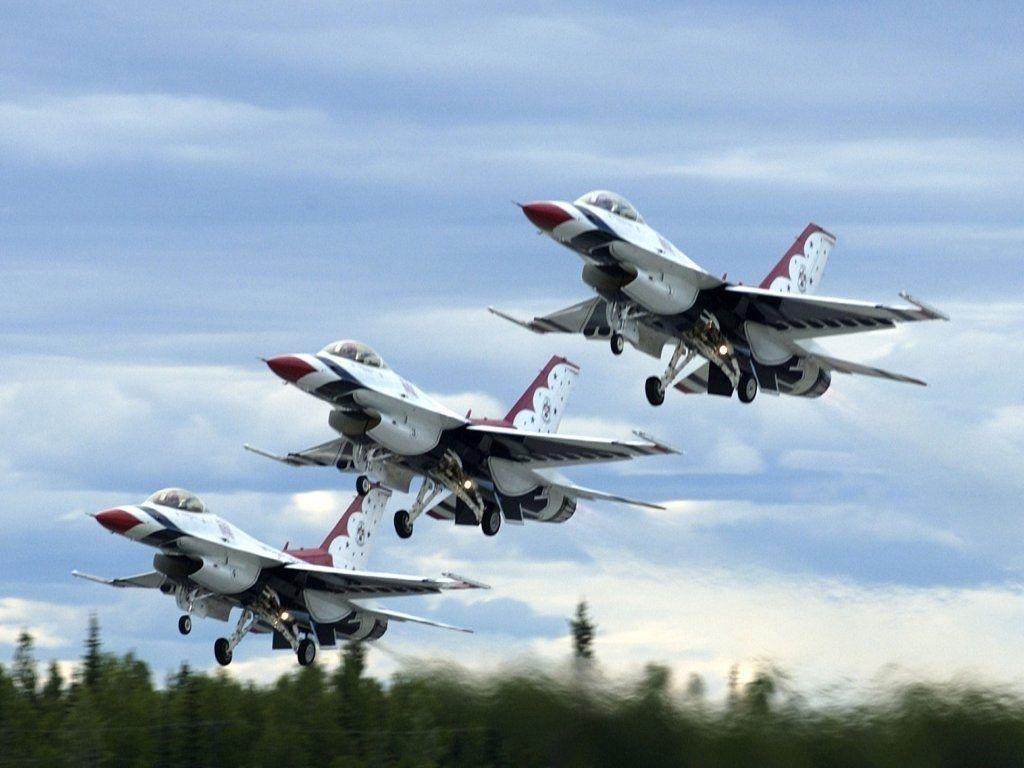 1030x770 F 16 Thunderbirds, Desktop