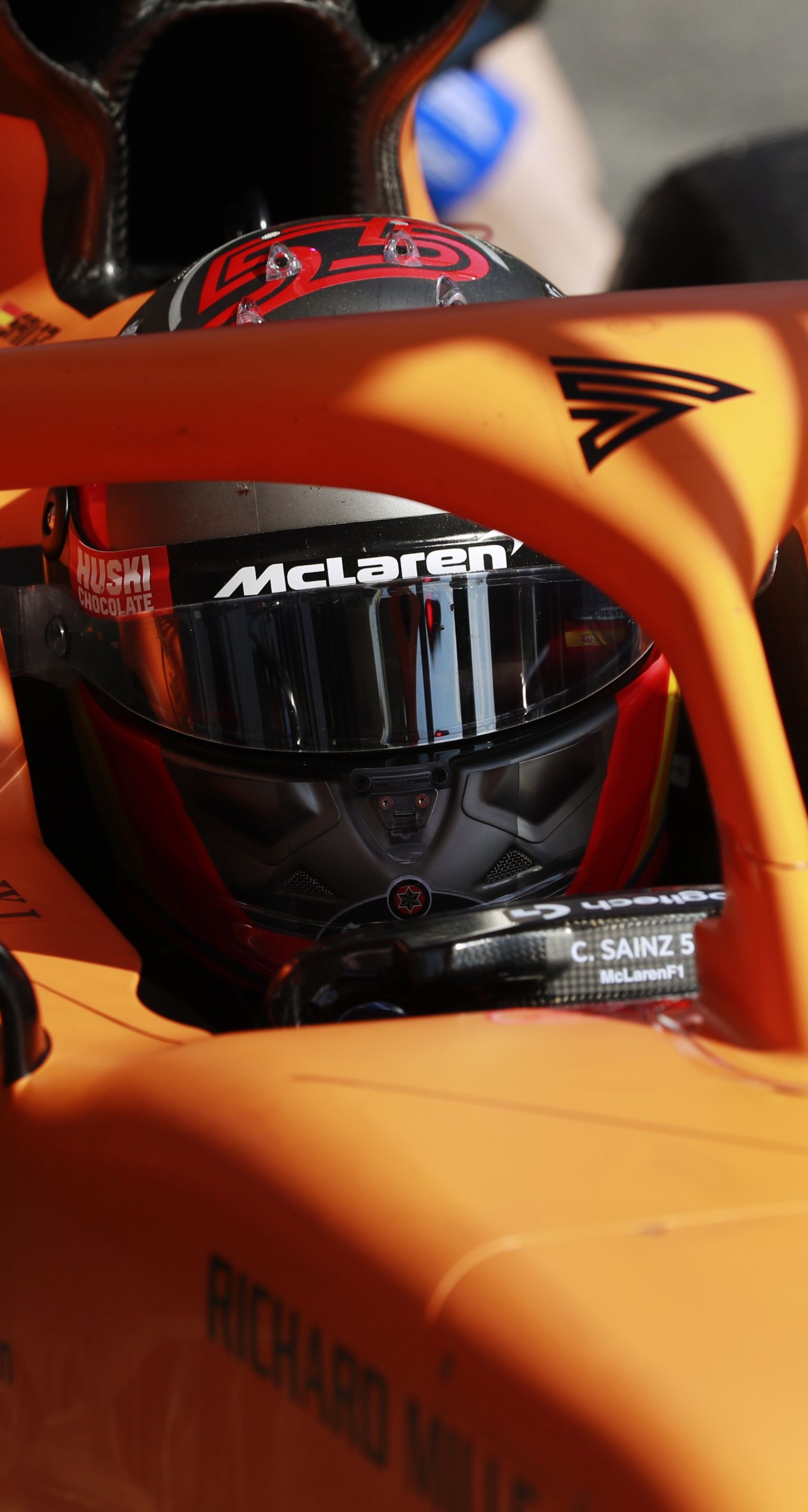 1540x2870 Carlos Sainz, McLaren, Phone