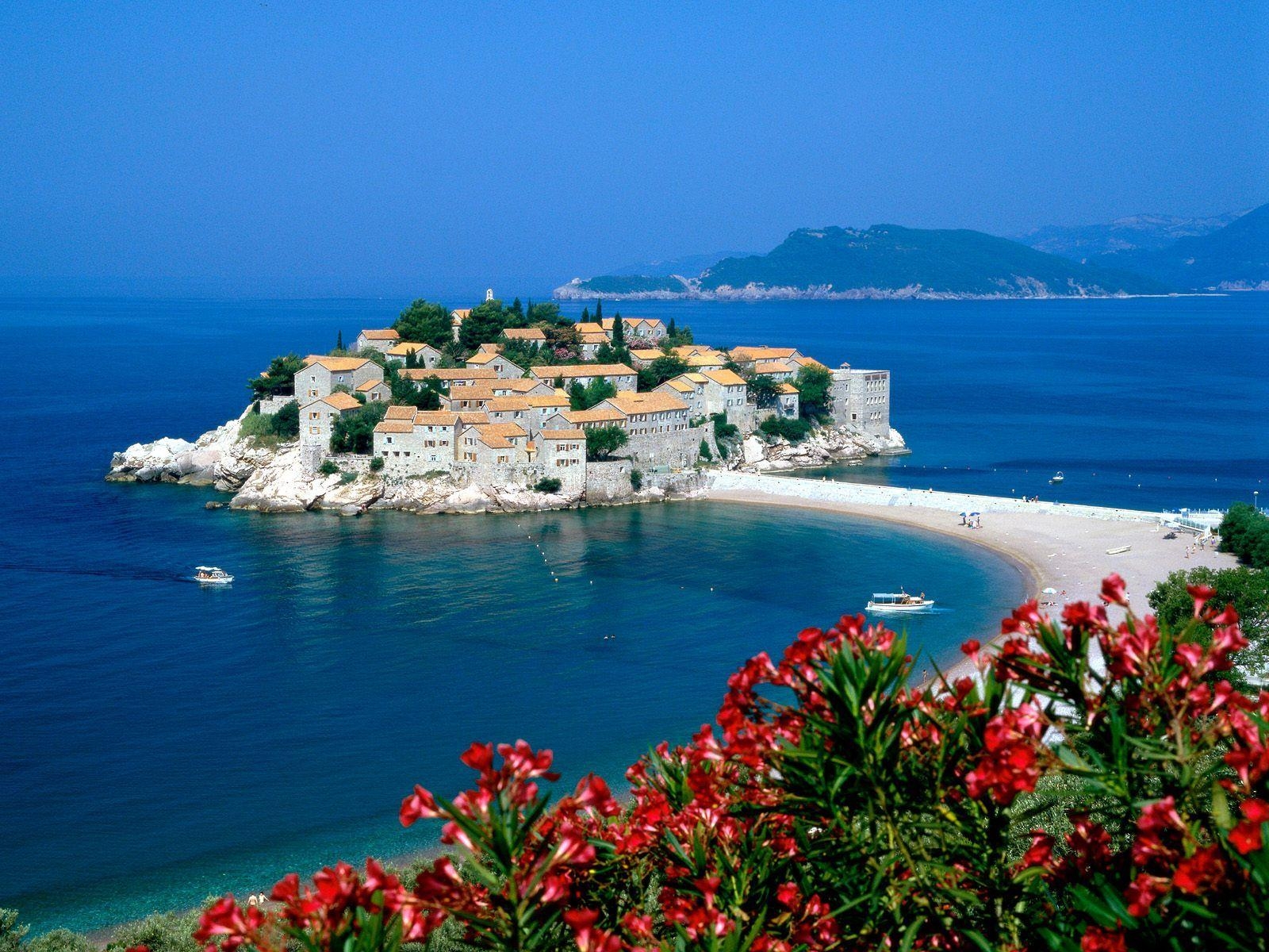 1600x1200 Sveti Stefan, Serbia and Montenegro HD wallpaper, iPhone, Desktop