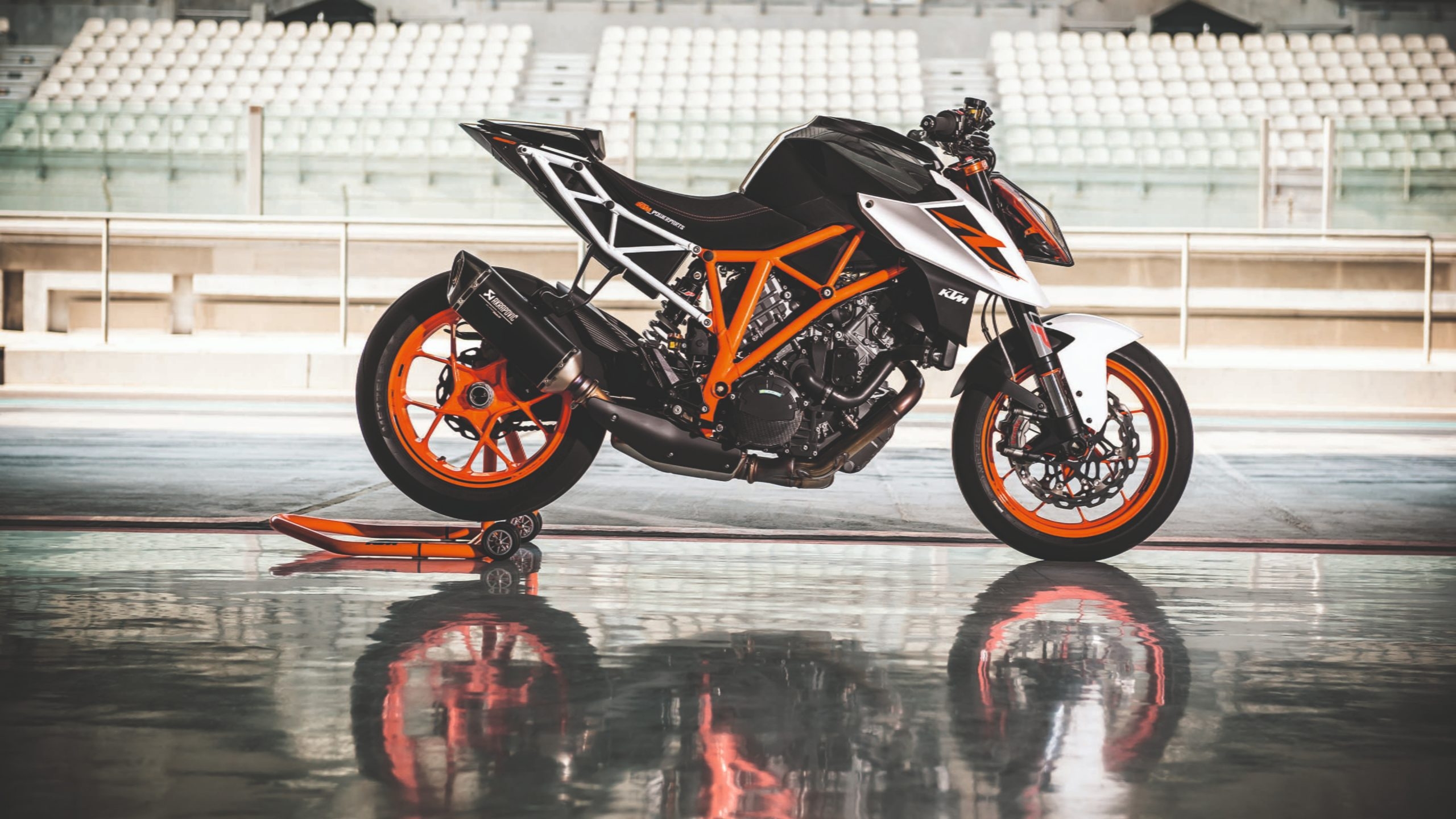 2560x1440 KTM Motorcycle [4K] Wallpaper, Desktop