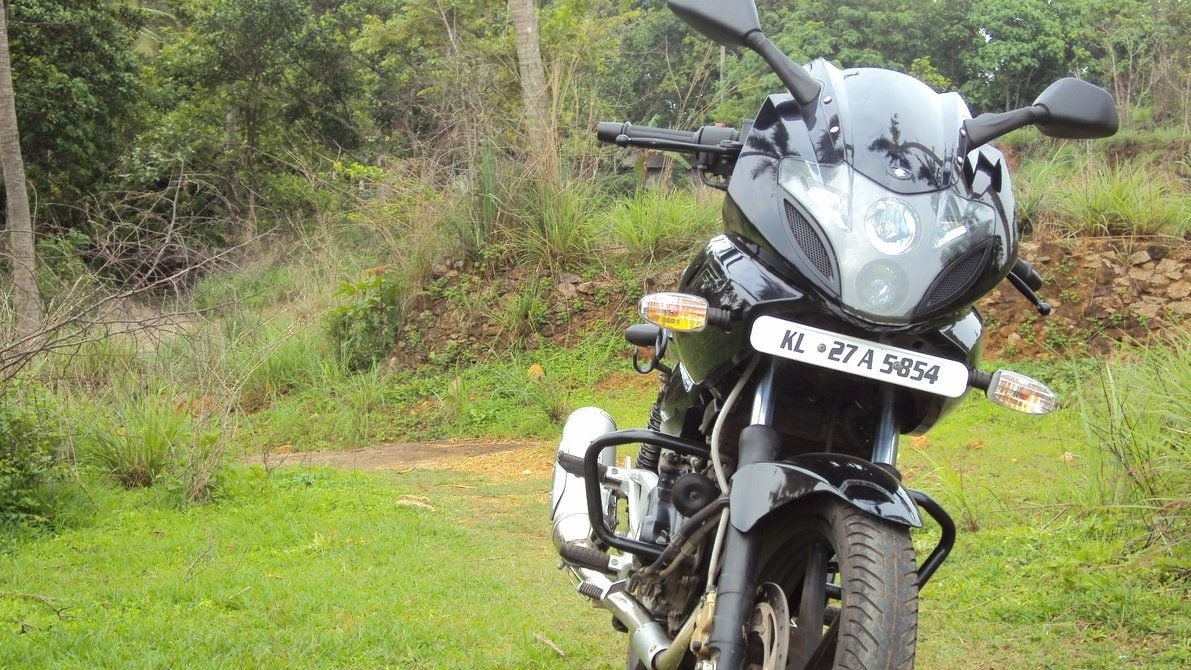 1200x670 Bajaj Pulsar 220 Source 220 Full HD Photo Download, Desktop