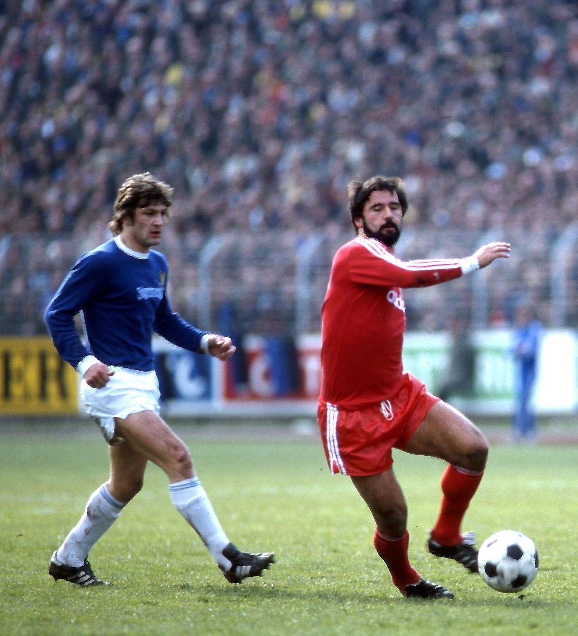 1180x1300 Gerd Muller of Bayern Munich in action against Sarrenbruck in 1977. Gerd muller, Bayern munich, Gerd, Phone