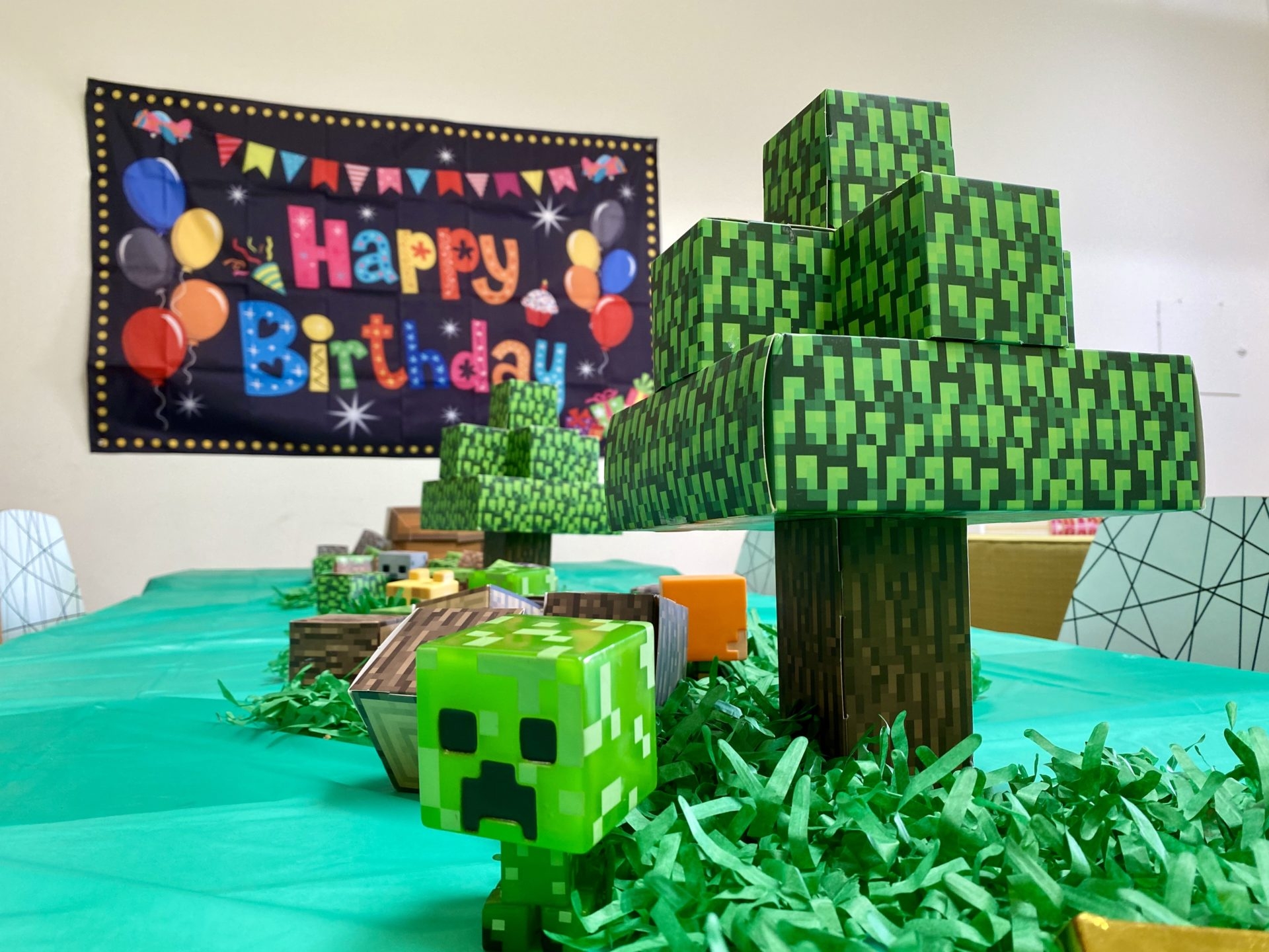 1920x1440 Virtual Minecraft Party. In Person, Desktop