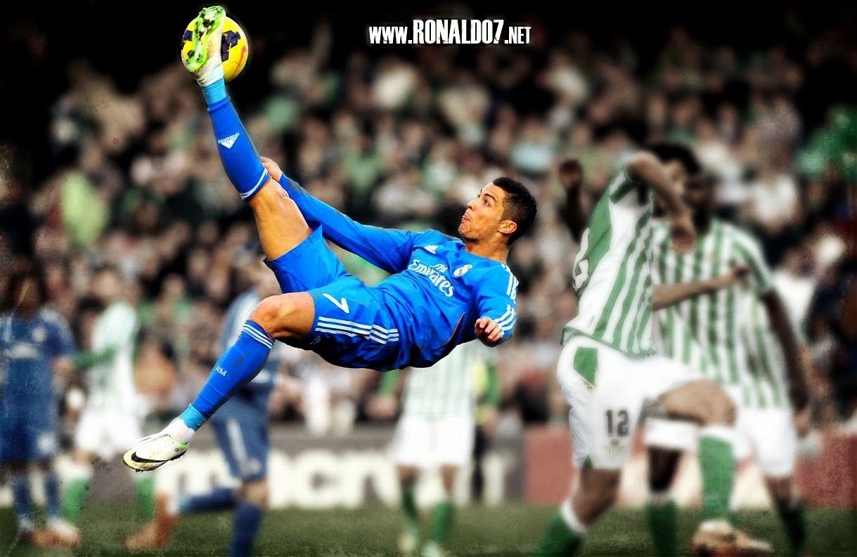 1220x800 Cristiano Ronaldo Bicycle Kick Moment Wallpaper HD, Desktop