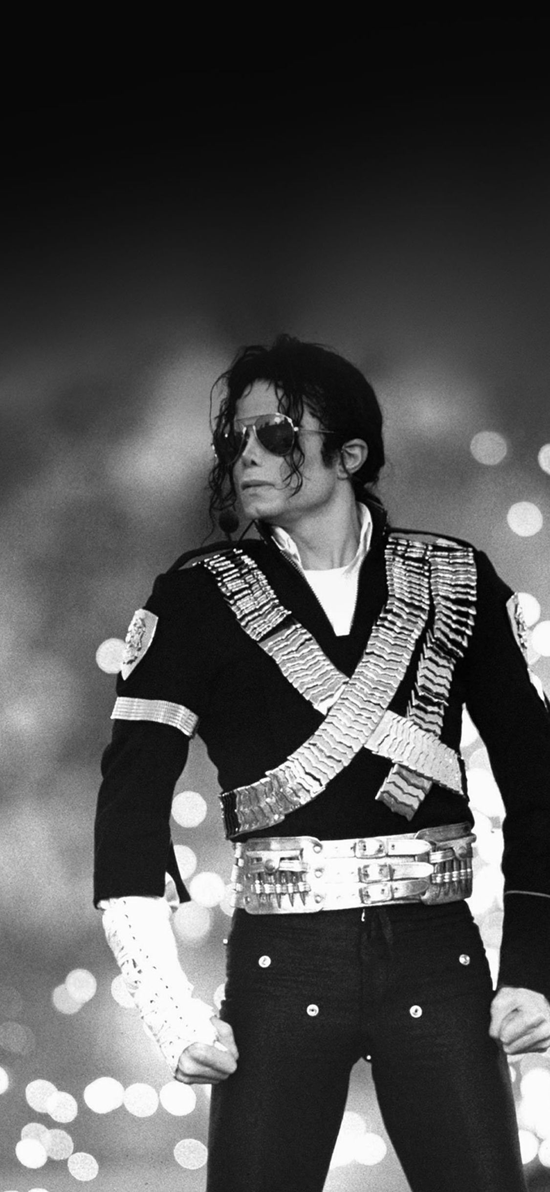 1130x2440 Michael Jackson Bw Concert King Of Pop Wallpaper, Phone