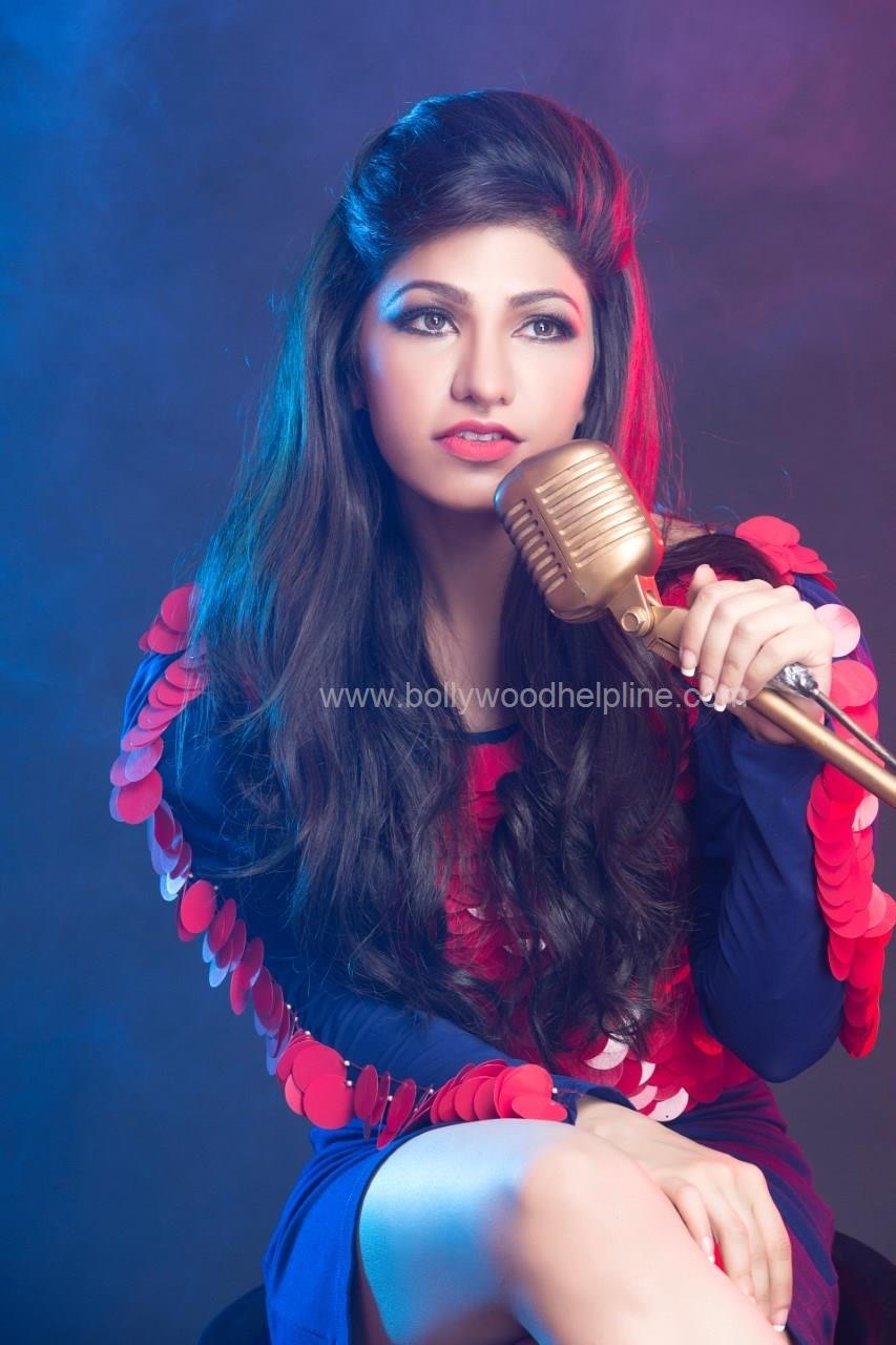 860x1280 Story on Tulsi Kumar, Bollywood Helpline, Phone