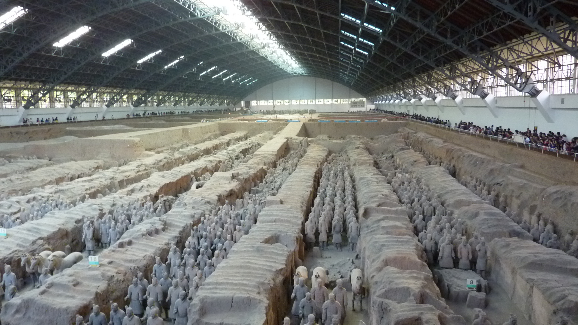 1920x1080 Terracotta Warriors at Qin Shi Huangdi's mausoleum, Xi'an. beam me, Desktop