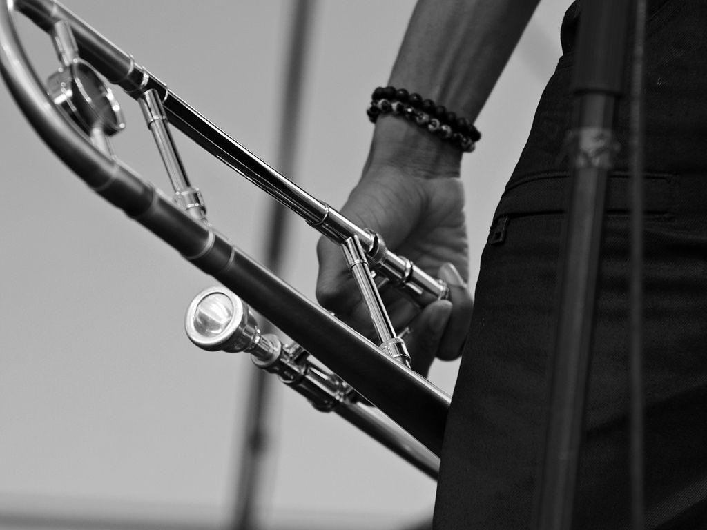 1030x770 Trombone Shorty Sharing!, Desktop