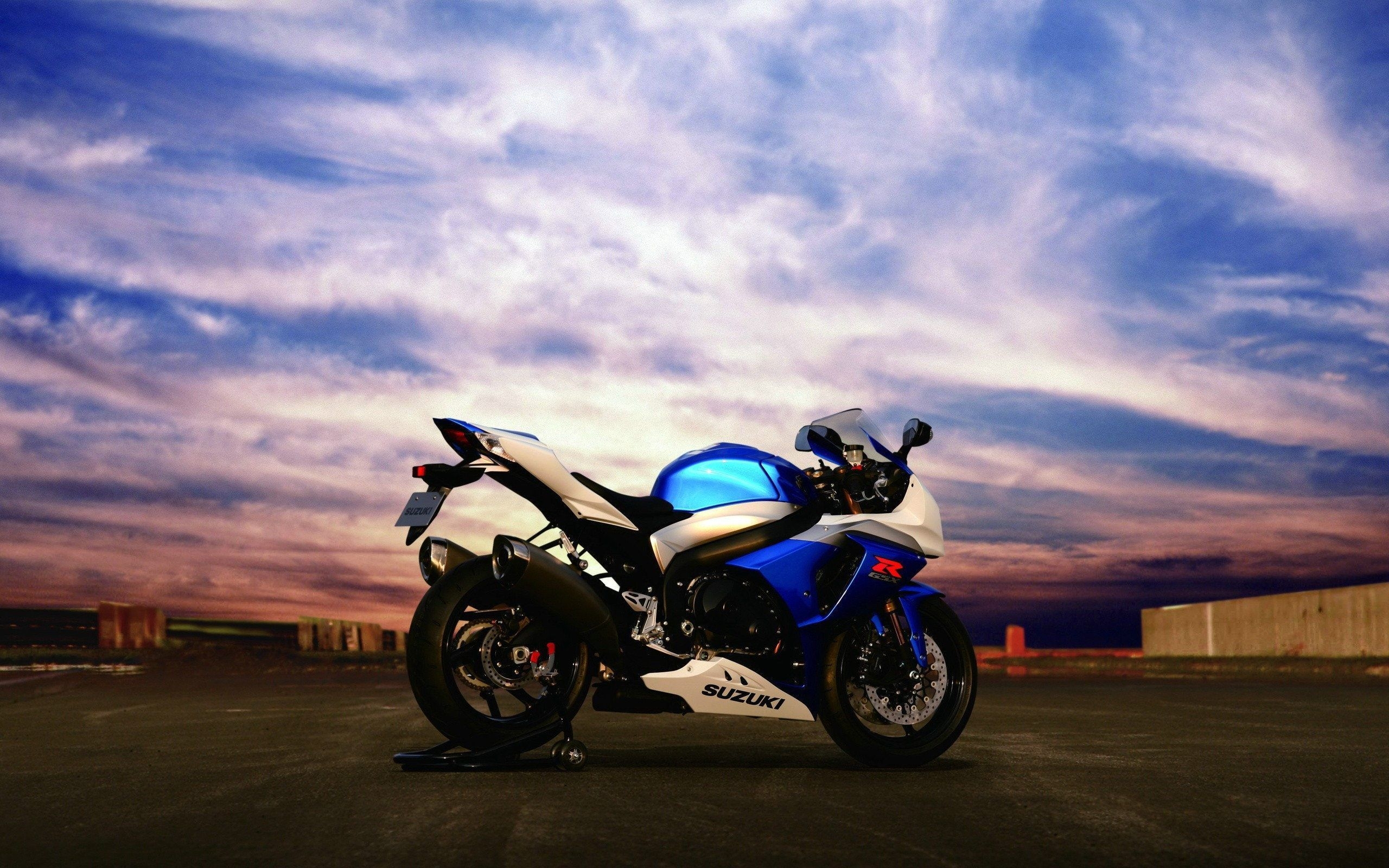 2560x1600 Suzuki Hayabusa Sports Bike Wallpaper HD Free Download, Desktop