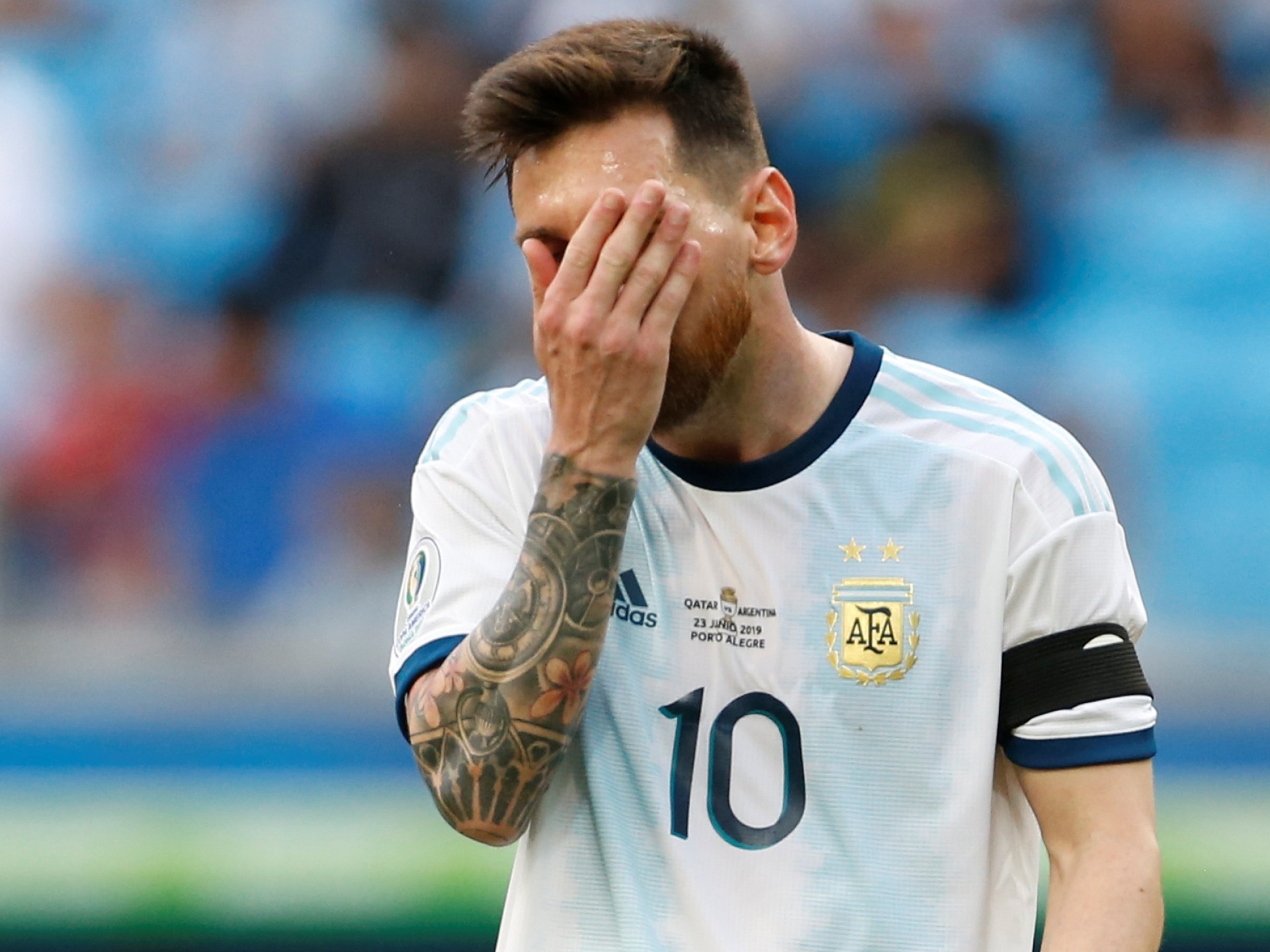 1920x1440 Barcelona star Lionel Messi 'cried like a baby' after Argentina's dismal Copa America on home soil in 2011, Desktop