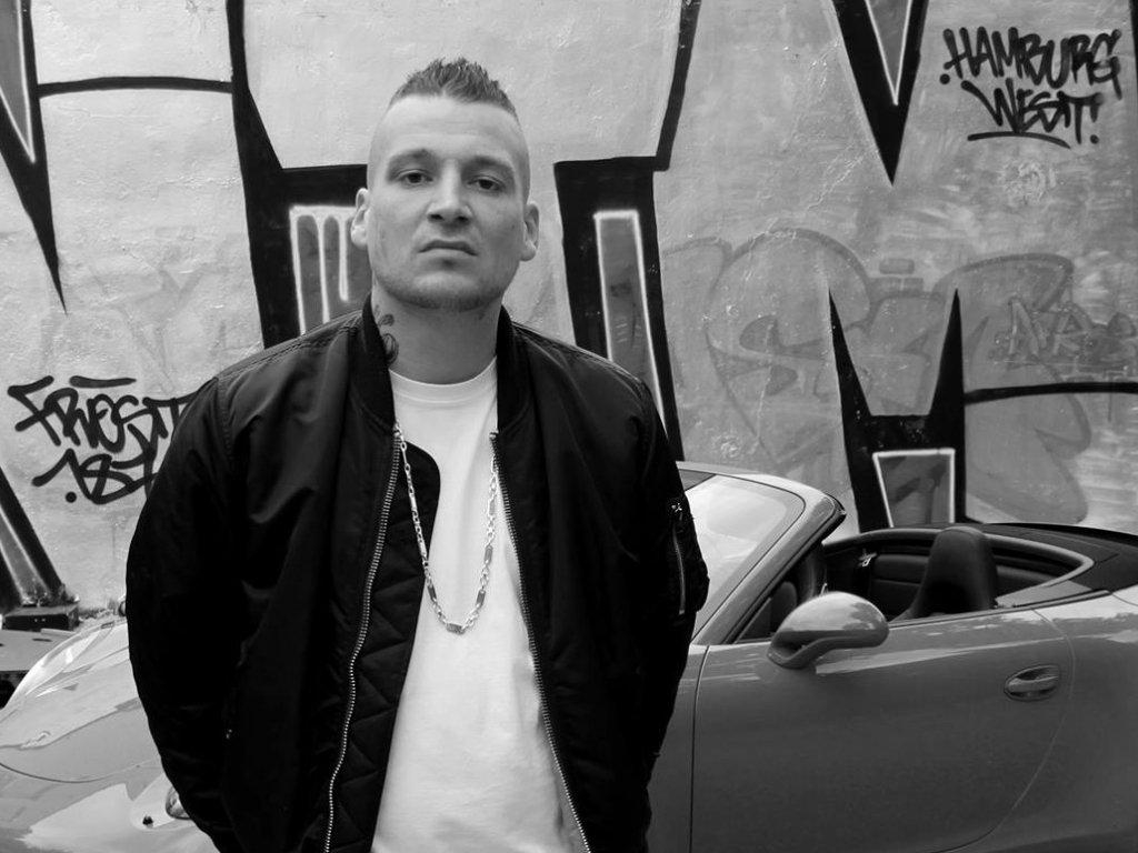 1030x770 Lx von der 187 strassenbande performt neuen track im studio, Desktop