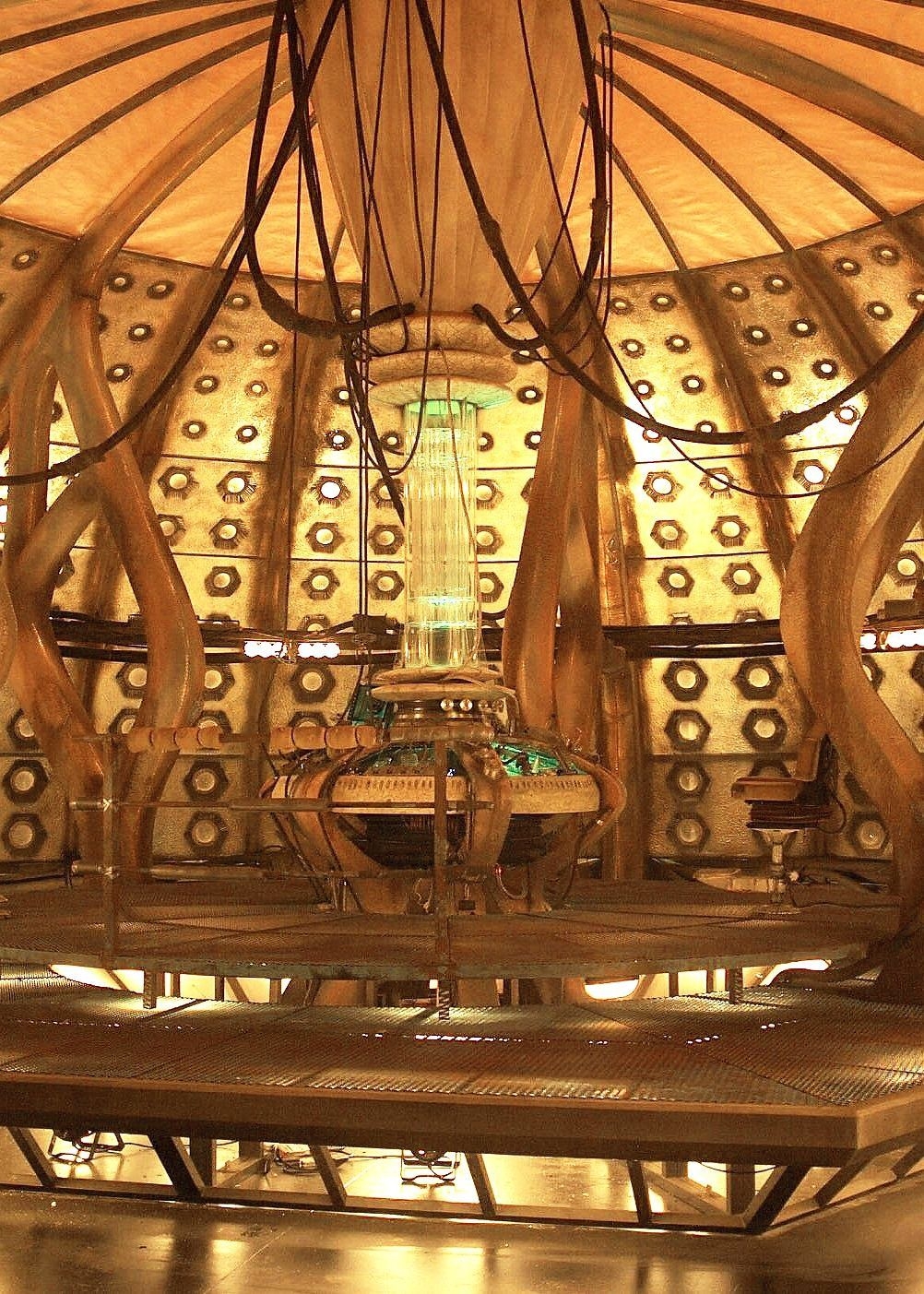 1010x1410 TARDIS interior. Doctor who wallpaper.com, Phone