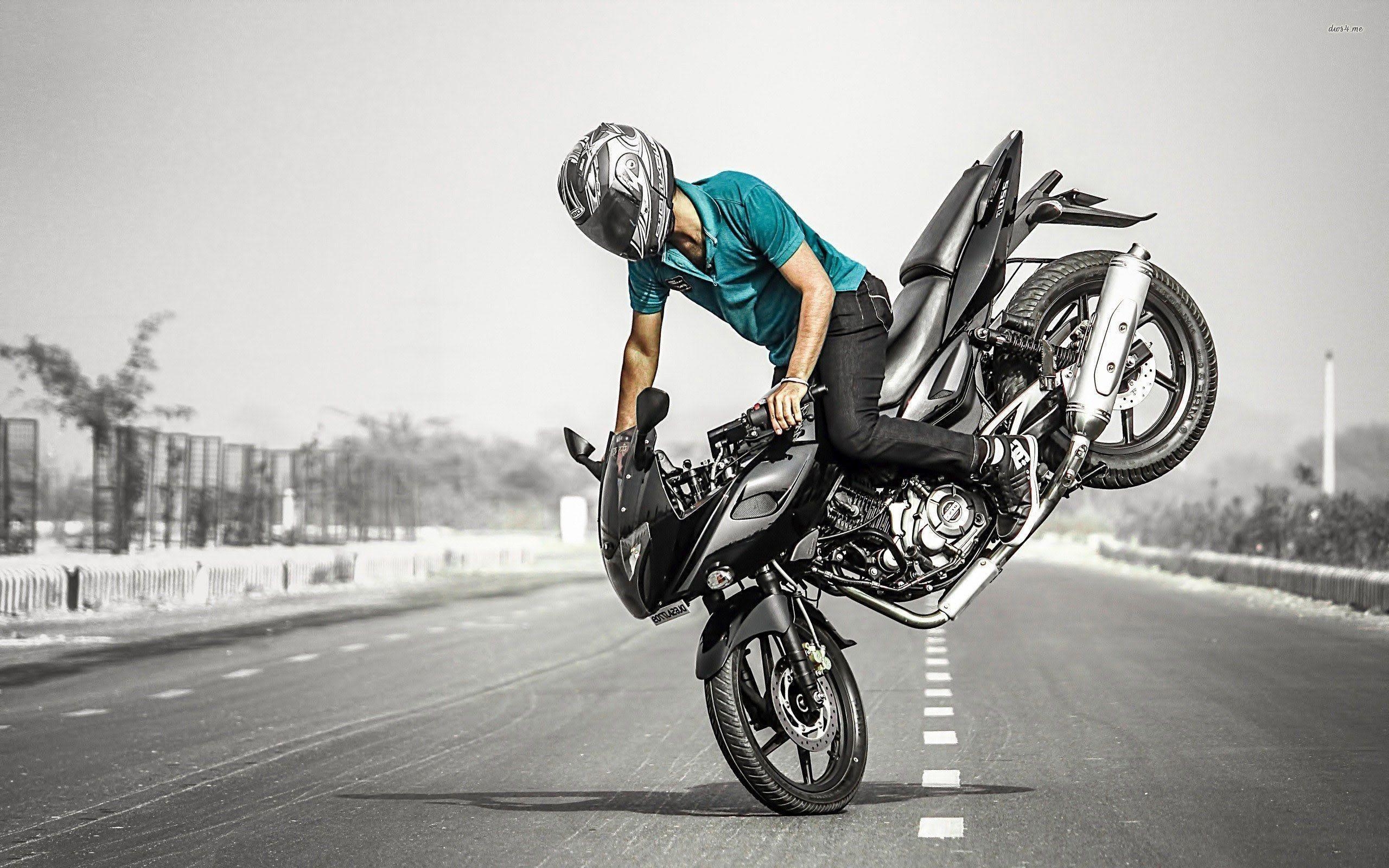 2560x1600 Crazy bike stunts on 14th august 2016. (independence day), Desktop