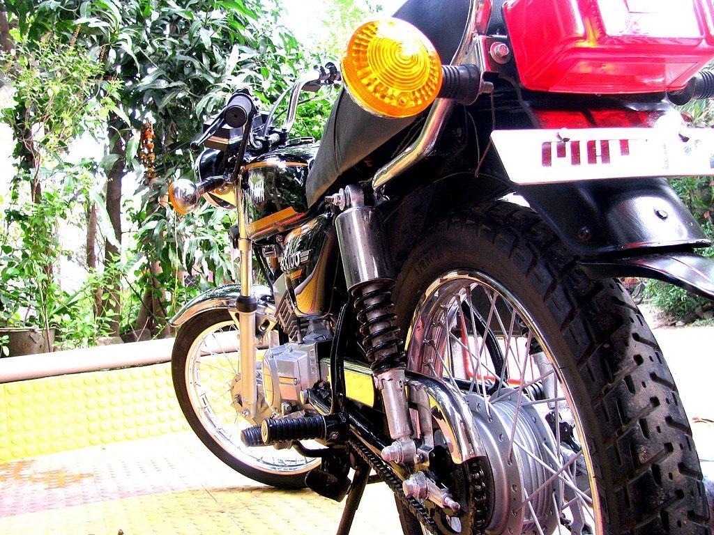 1030x770 Yamaha RX100 Rear, Desktop